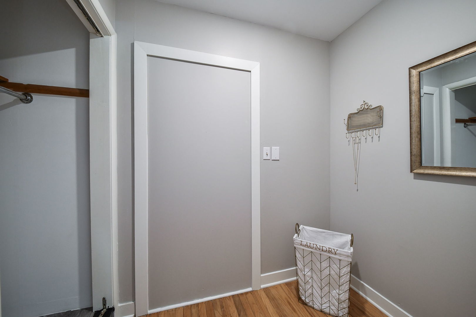 37W214 Dean Street
