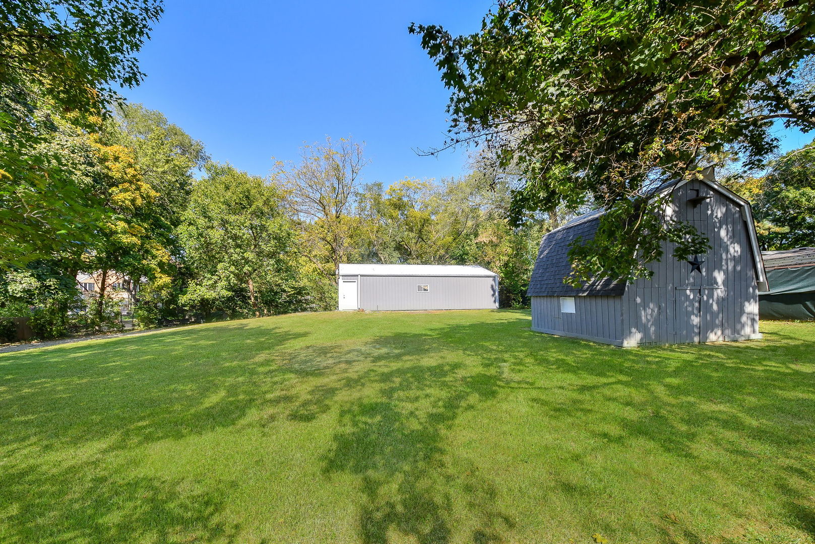 37W214 Dean Street
