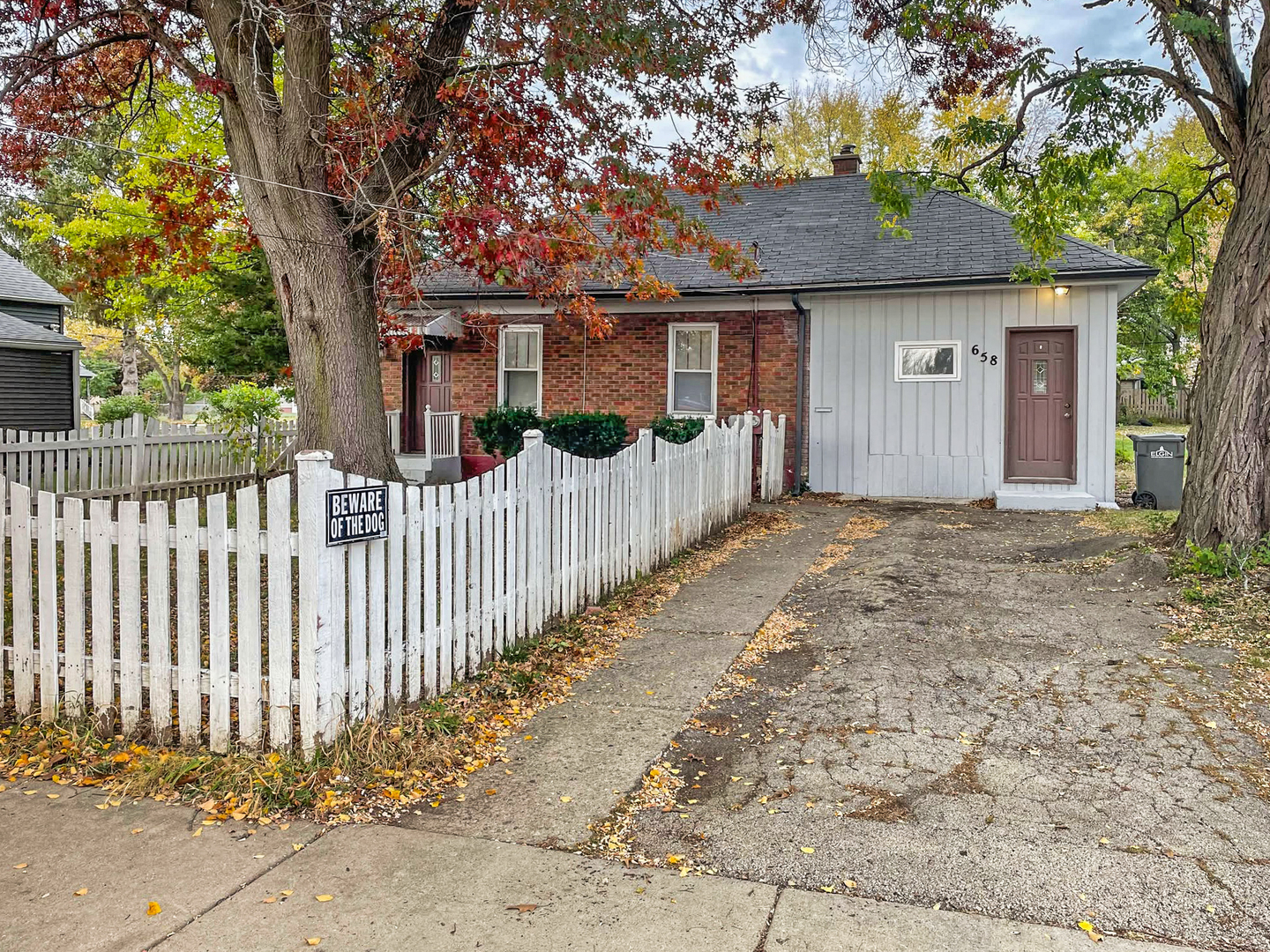 658 Algona Avenue
