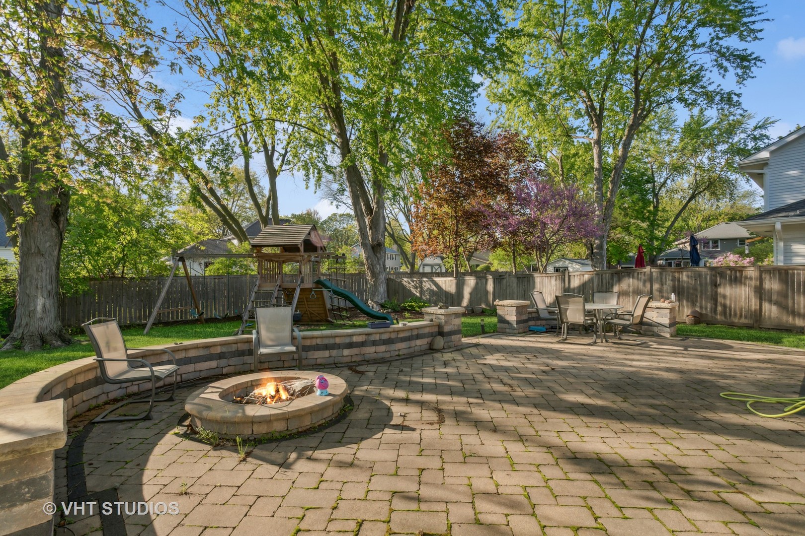 921 Creekside Circle
