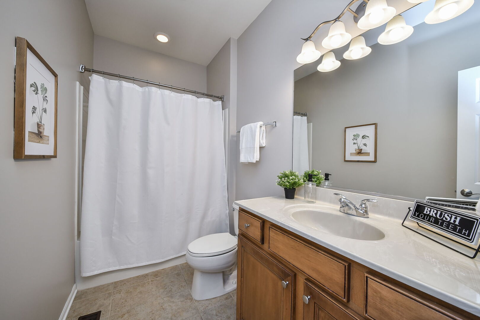 1850 FOXRIDGE Court