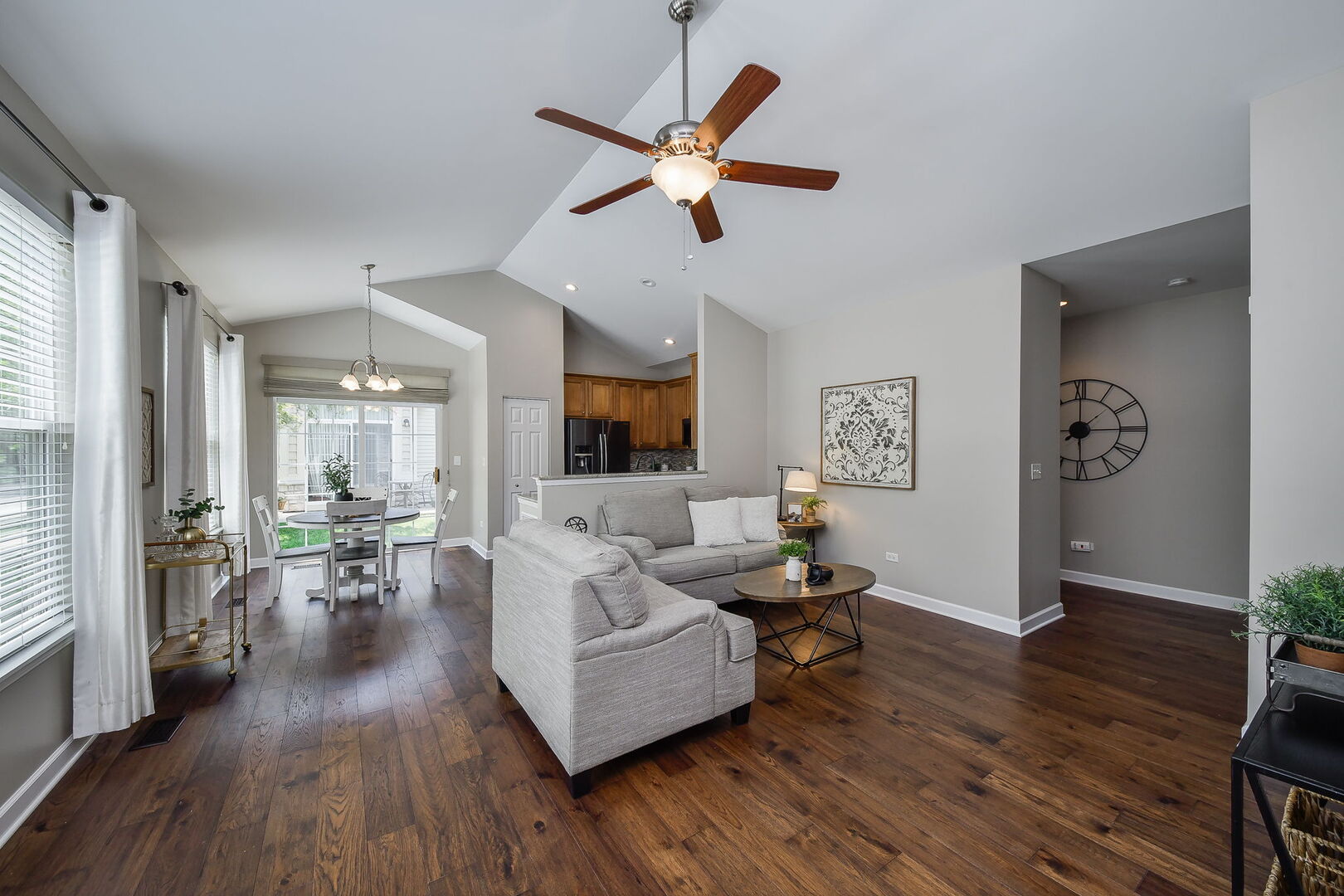 1850 FOXRIDGE Court