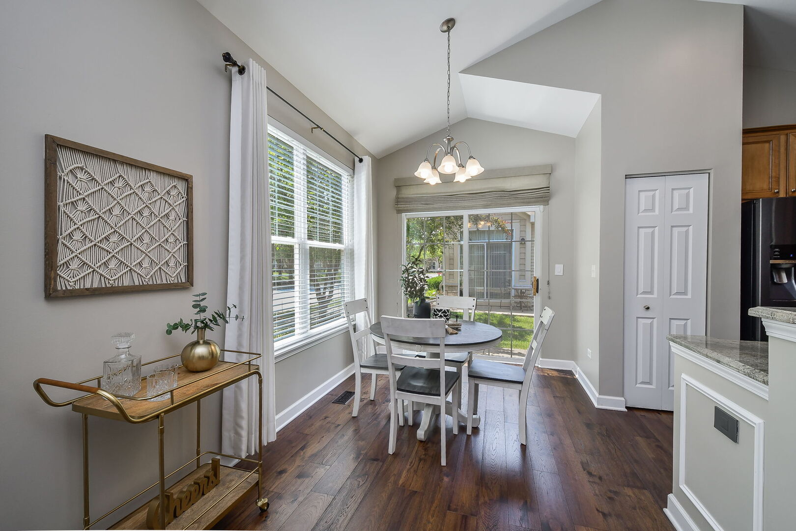 1850 FOXRIDGE Court