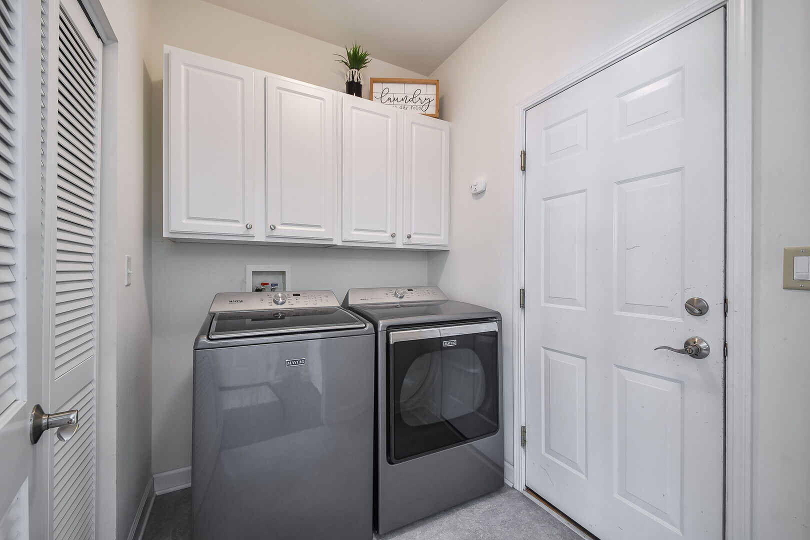 1850 FOXRIDGE Court