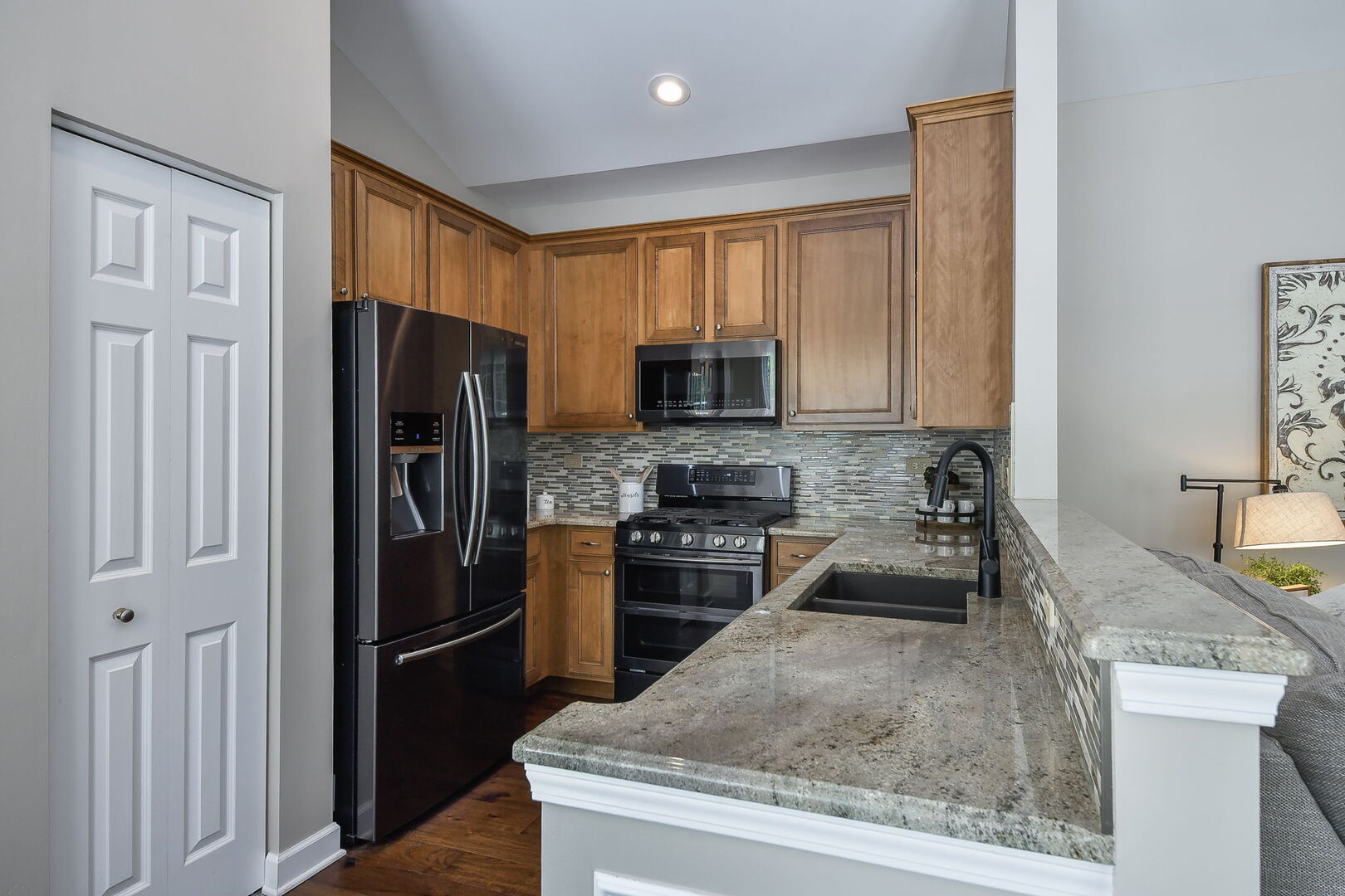 1850 FOXRIDGE Court