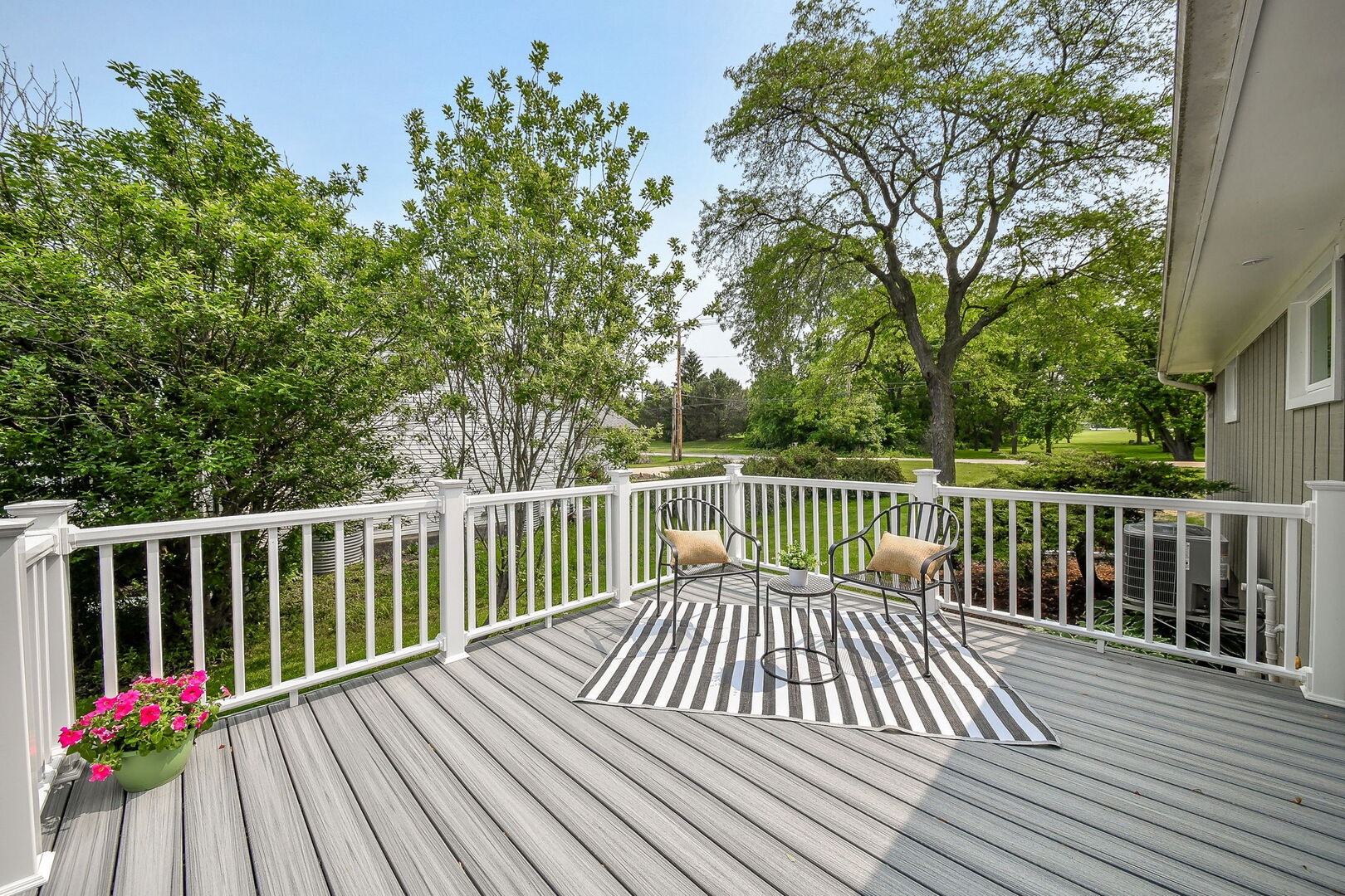 493 Sunset Drive