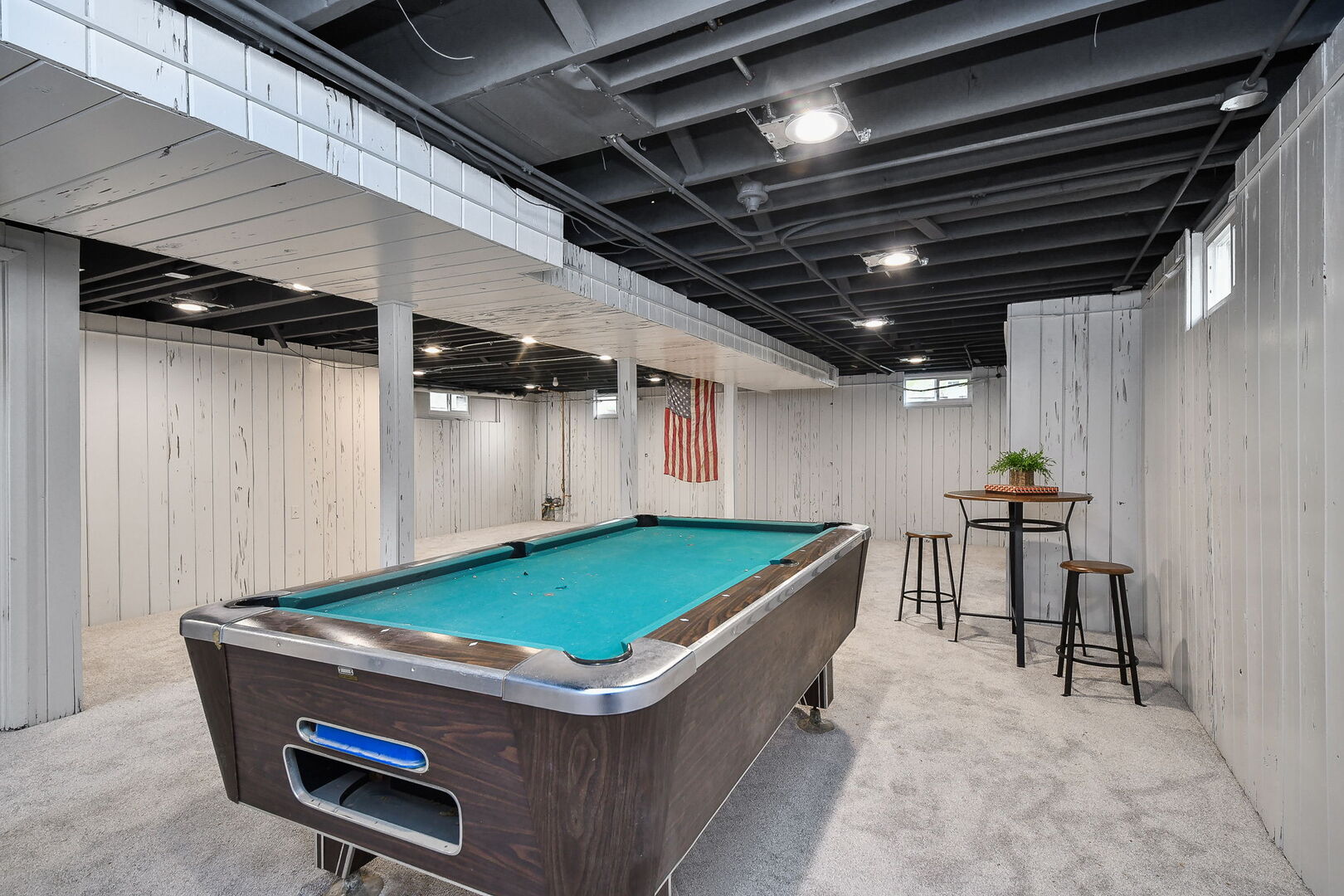 493 Sunset Drive
