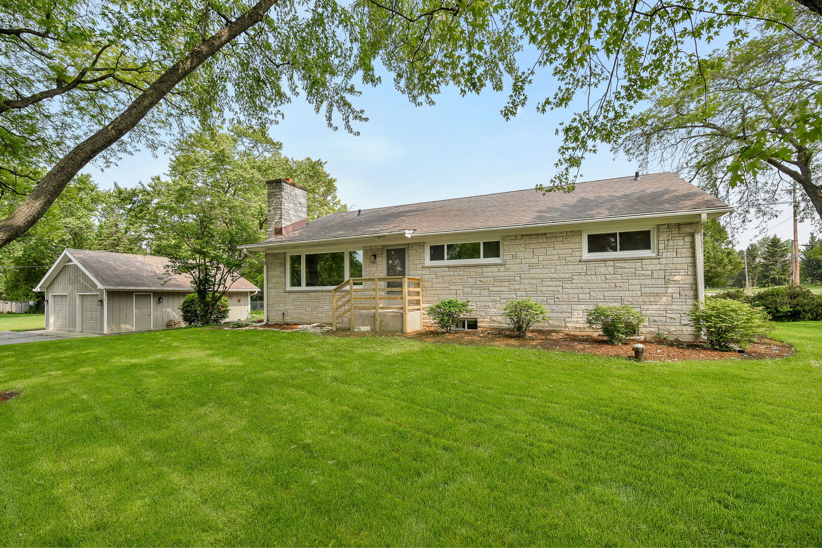 493 Sunset Drive