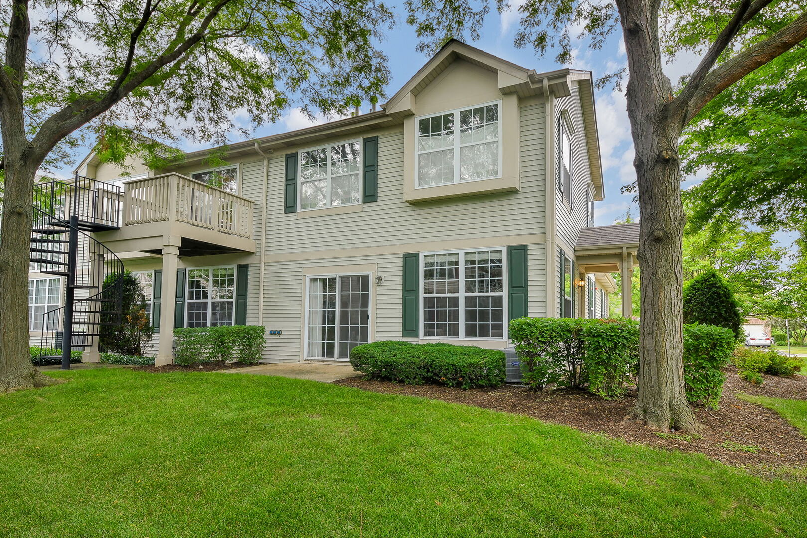838 Stuarts Drive