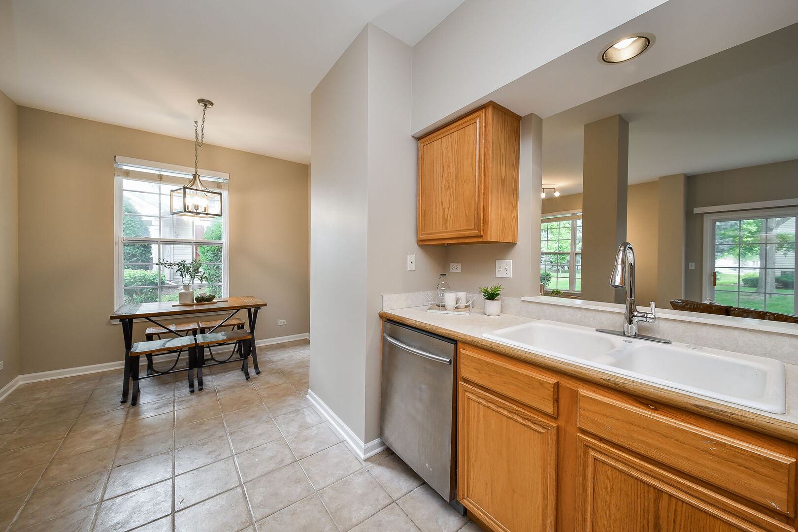 838 Stuarts Drive