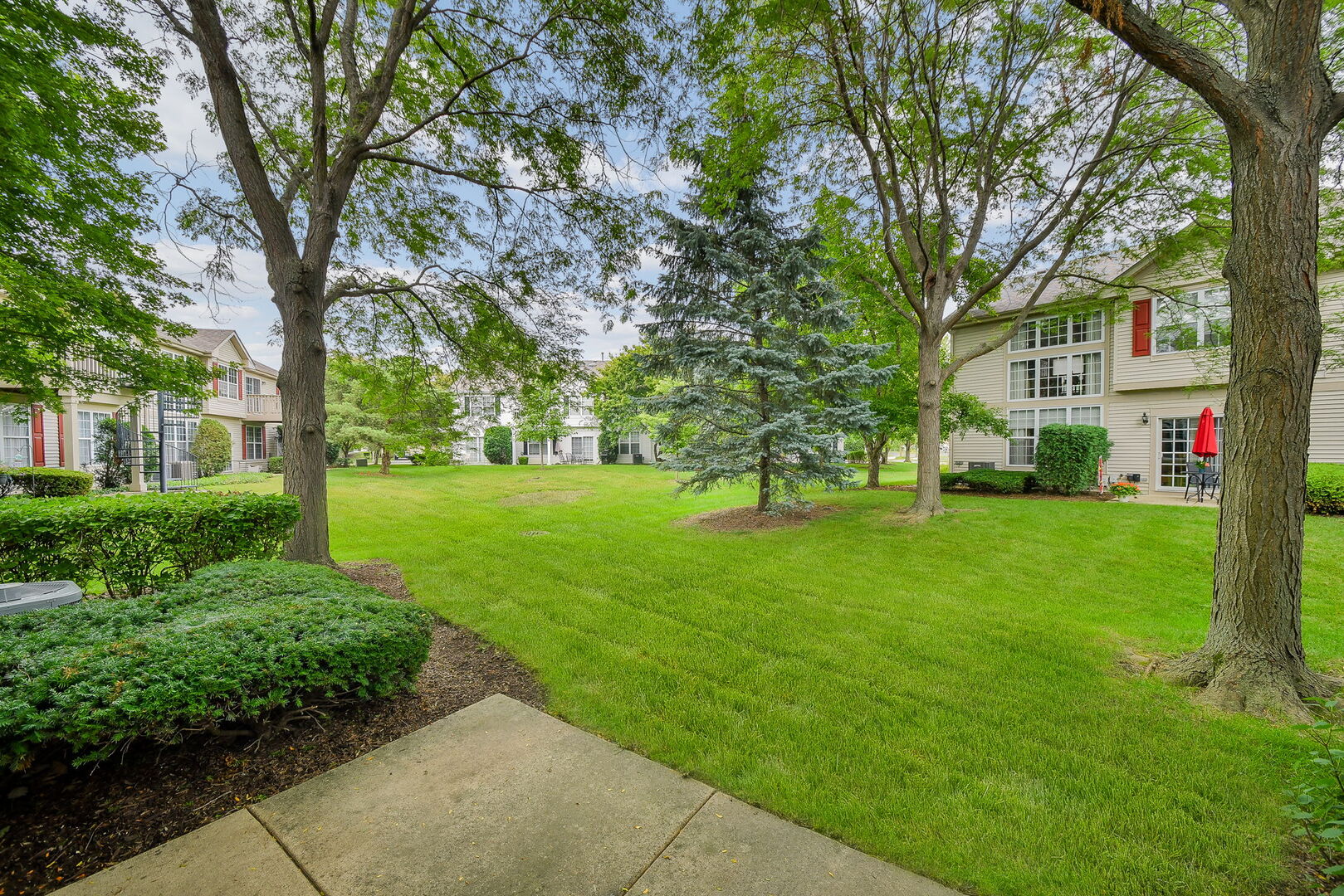 838 Stuarts Drive