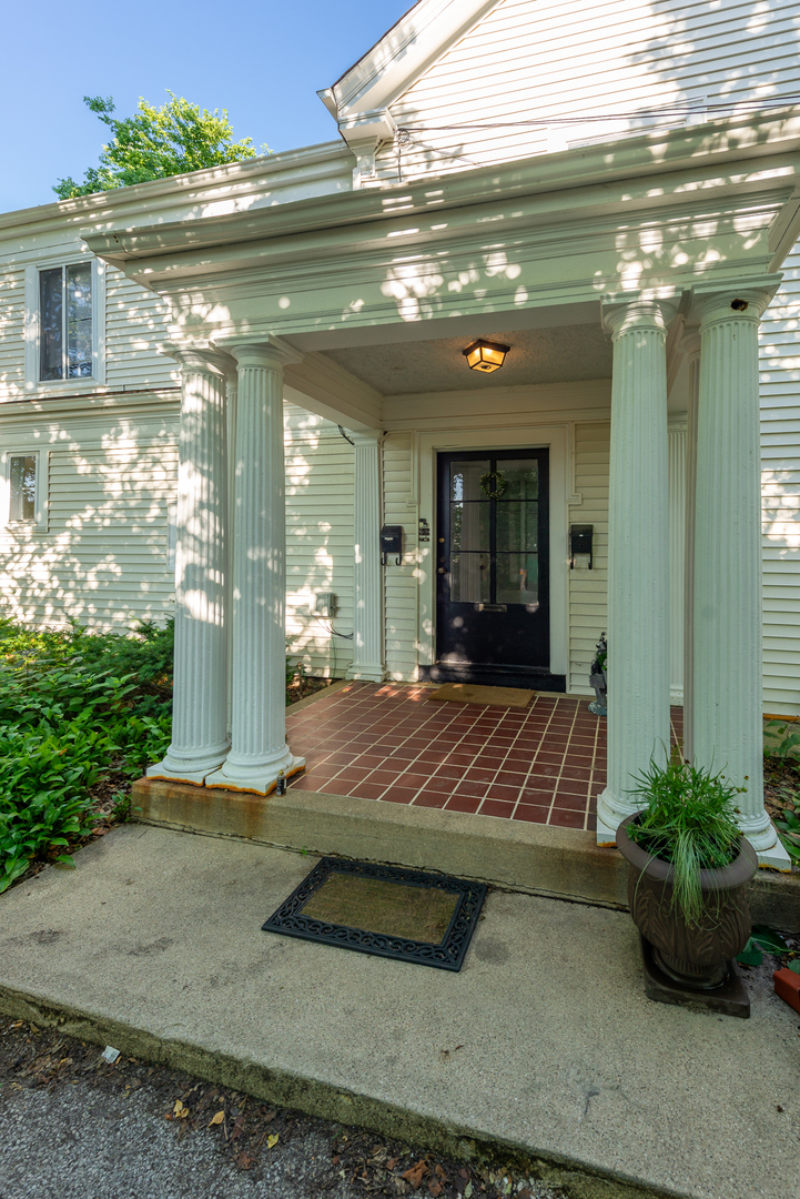 336 MAIN Street Unit: 1R