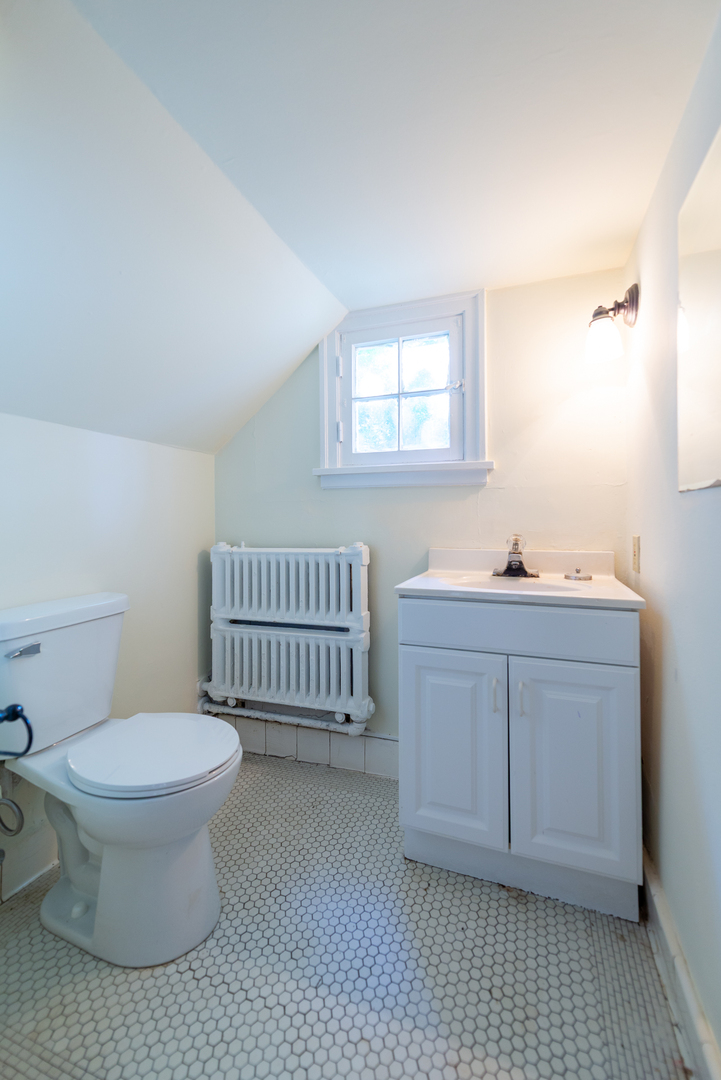 336 MAIN Street Unit: 1R