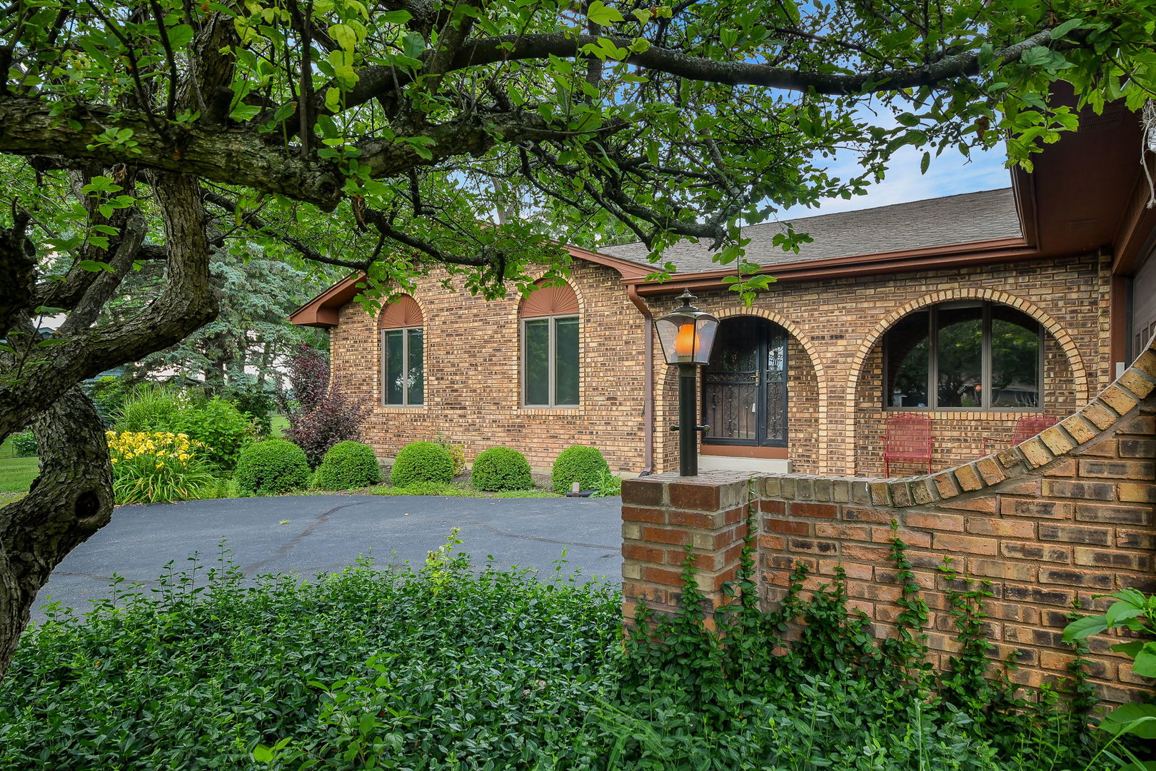 38W140 Rosewood Drive