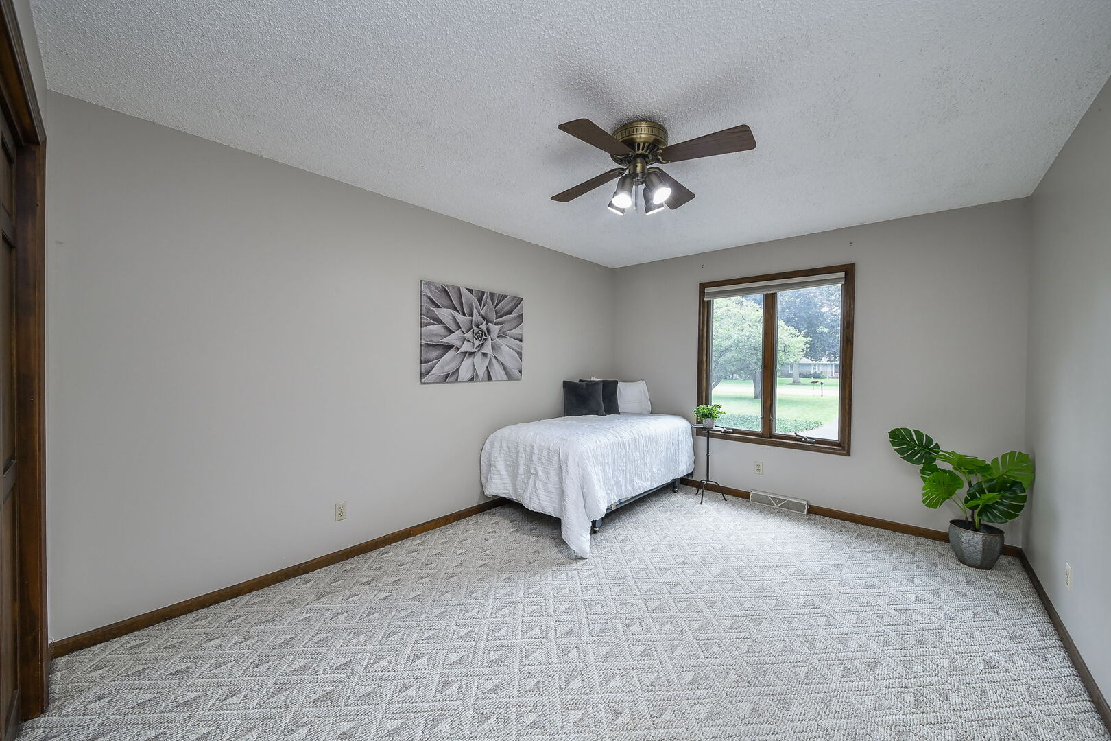 38W140 Rosewood Drive