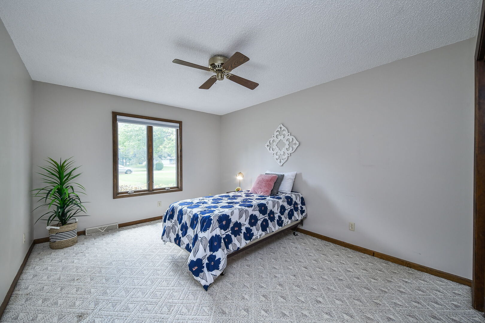 38W140 Rosewood Drive