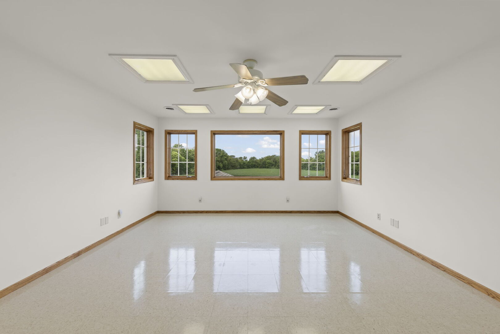 5065 E Sleepy Hollow Road