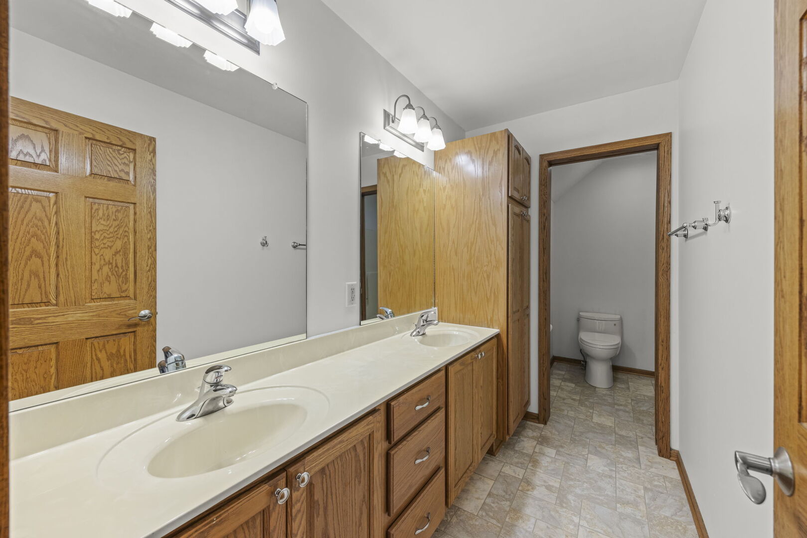 5065 E Sleepy Hollow Road