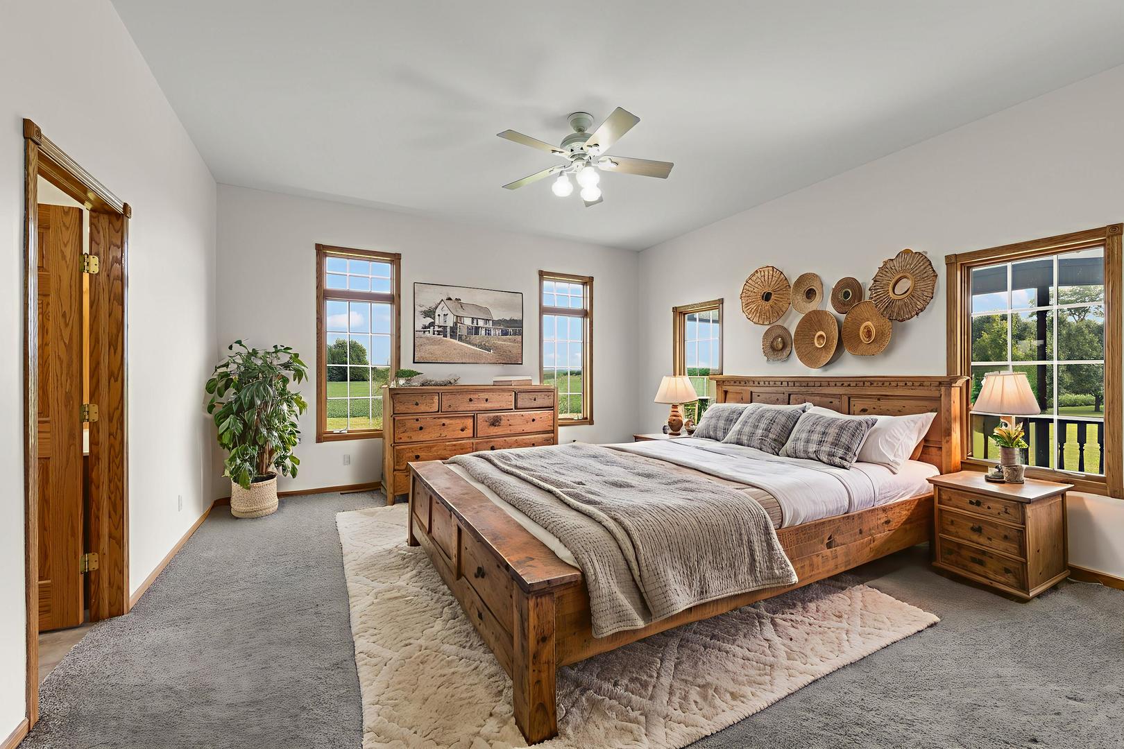 5065 E Sleepy Hollow Road