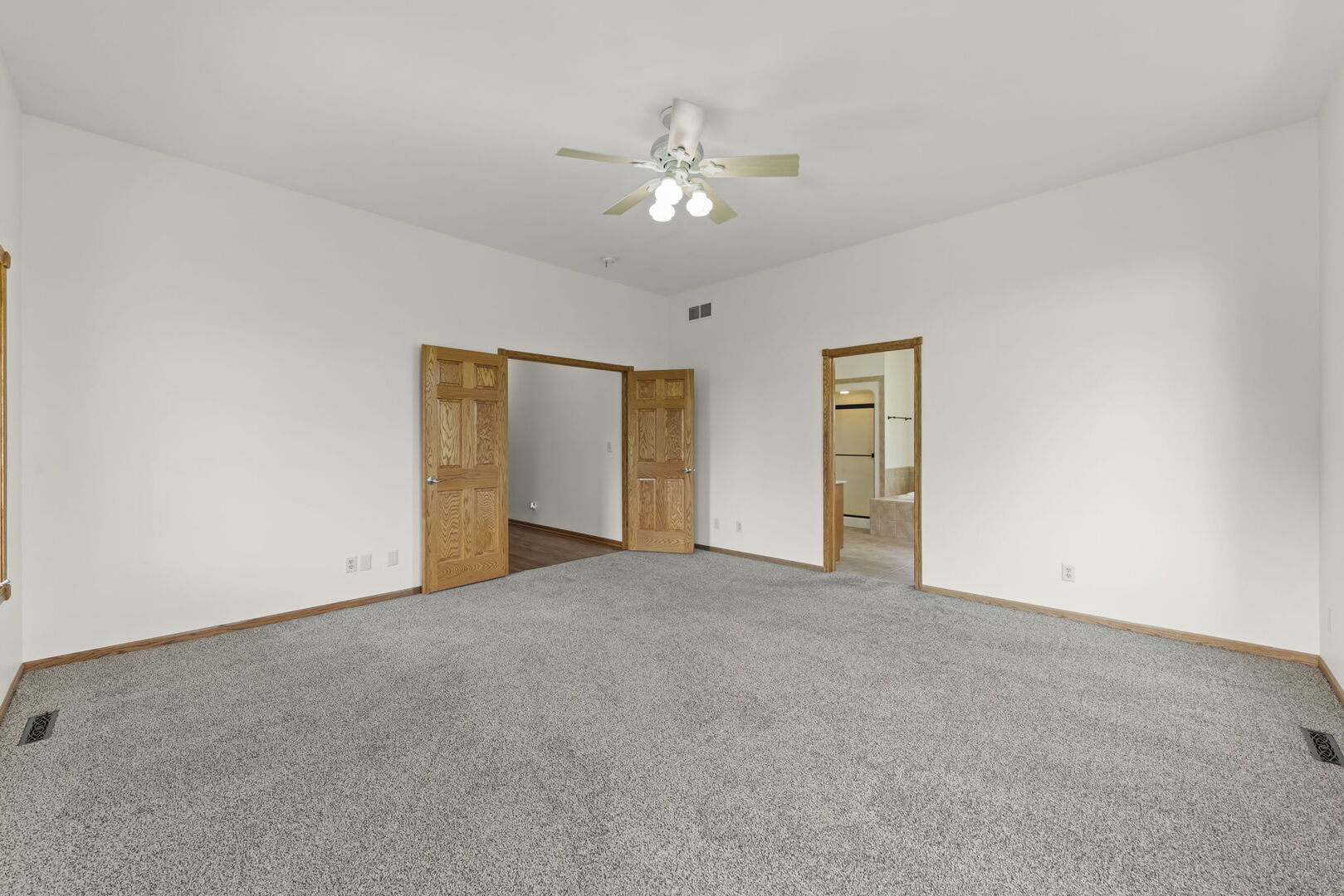 5065 E Sleepy Hollow Road