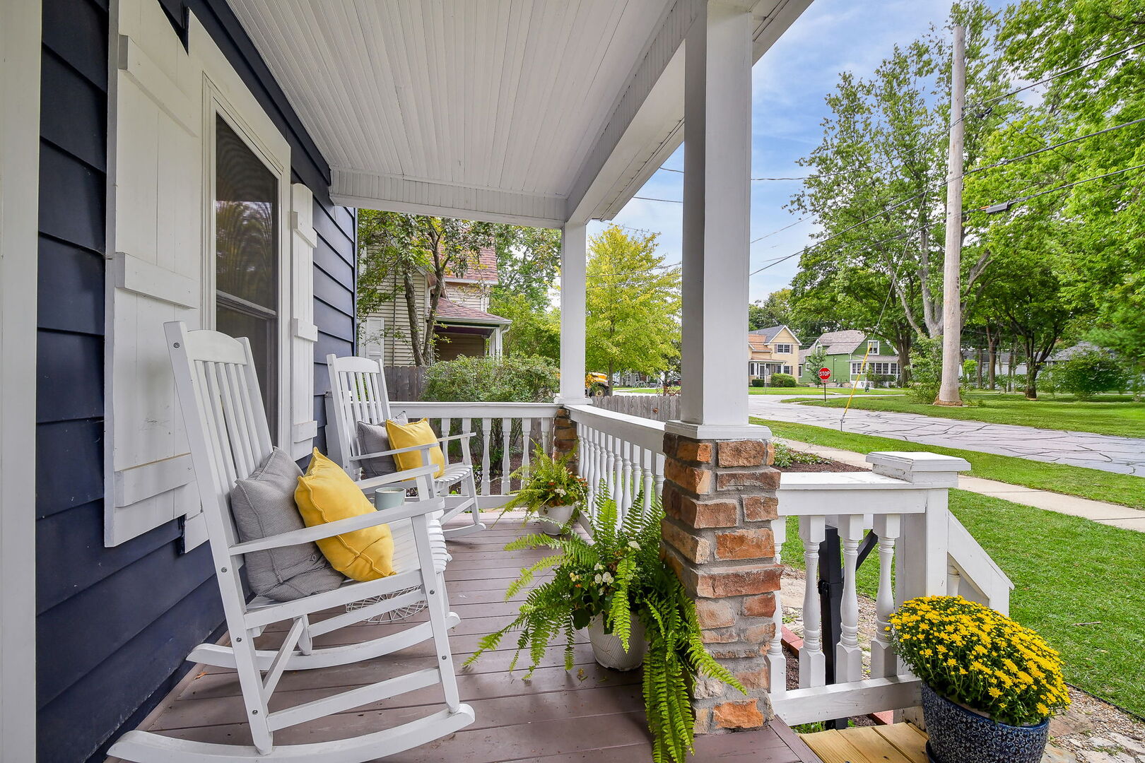 125 N JACKSON Street