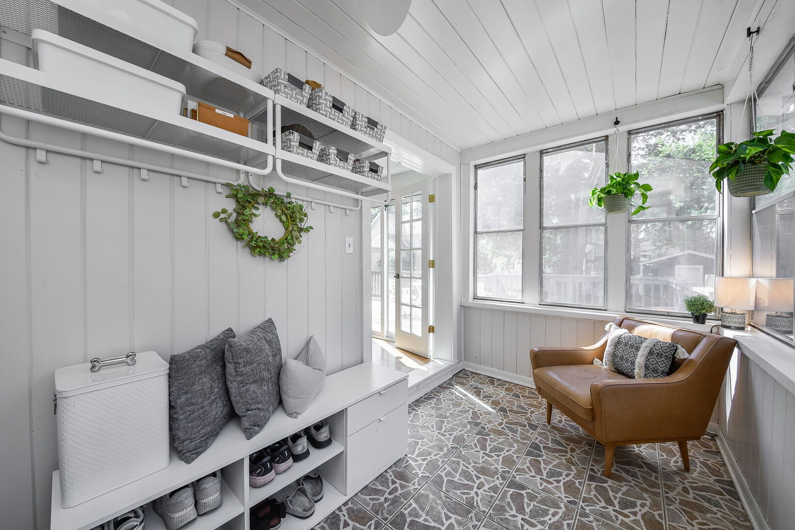 125 N JACKSON Street