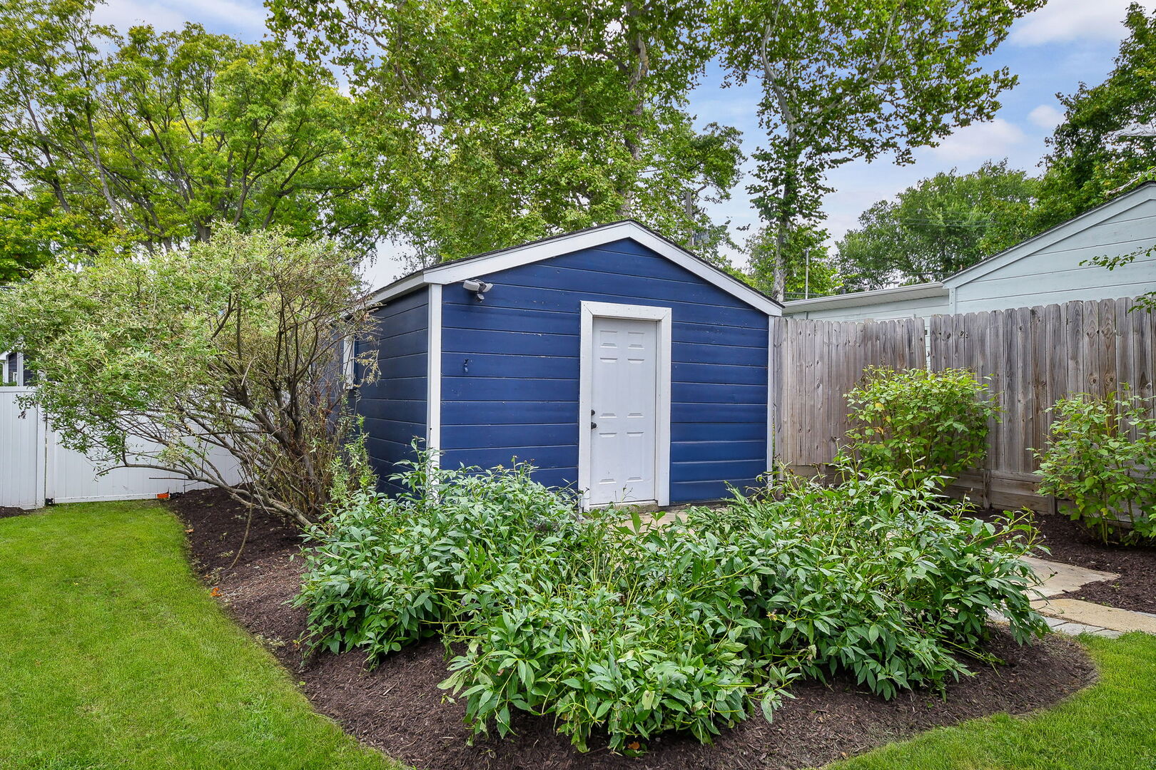 125 N JACKSON Street