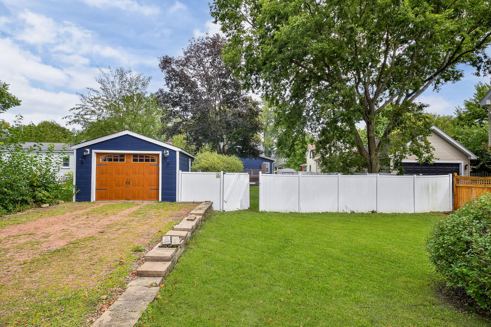 125 N JACKSON Street