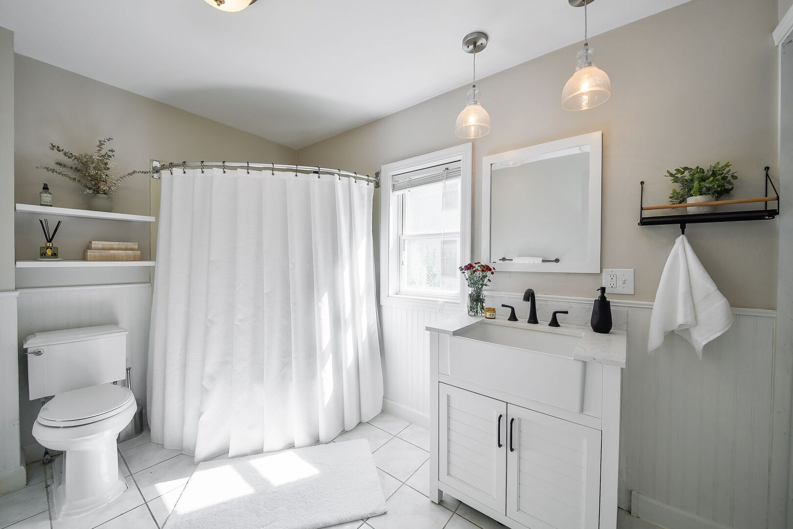 125 N JACKSON Street