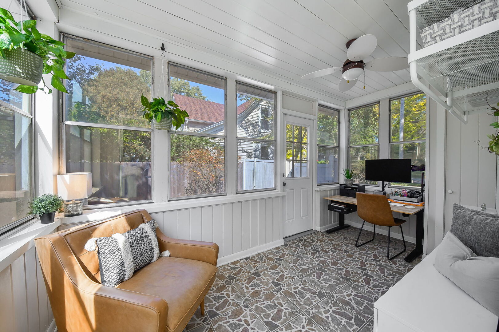 125 N JACKSON Street