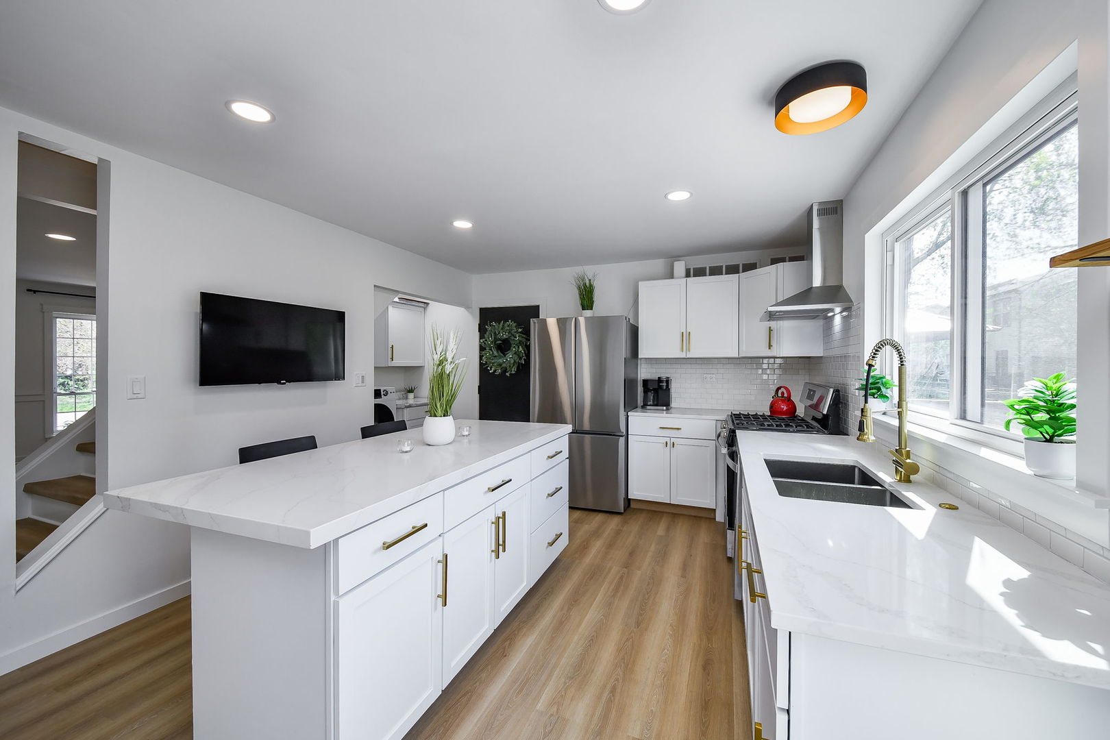 29W475 Candlewood Lane