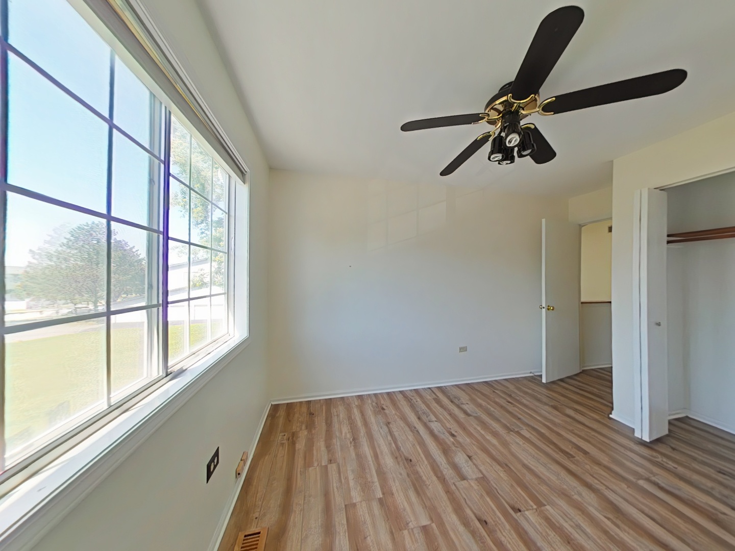 3524 Willowview Court