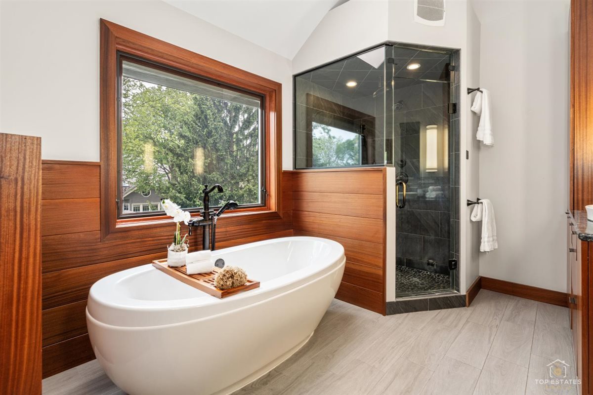1309 Hawkins Court