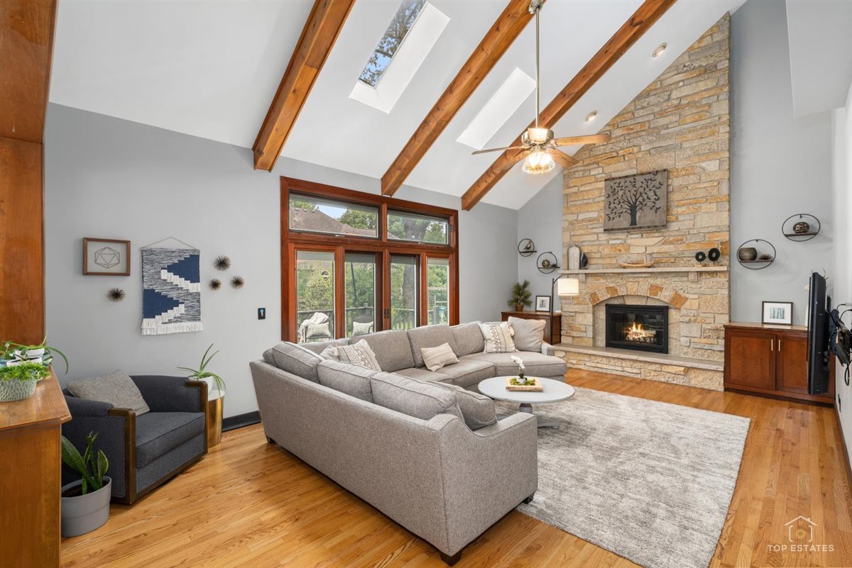 1309 Hawkins Court