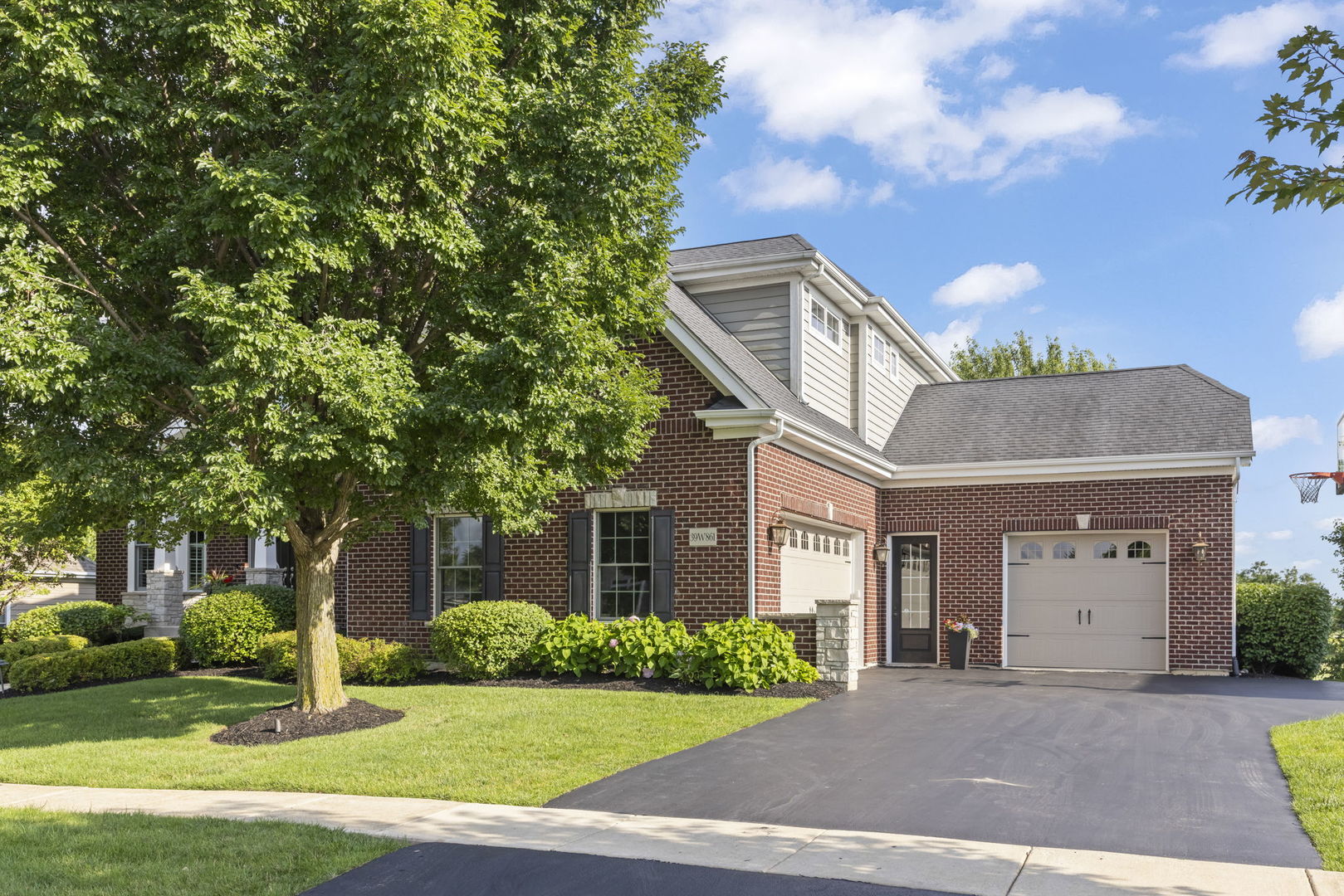 39W861 S Hathaway Lane