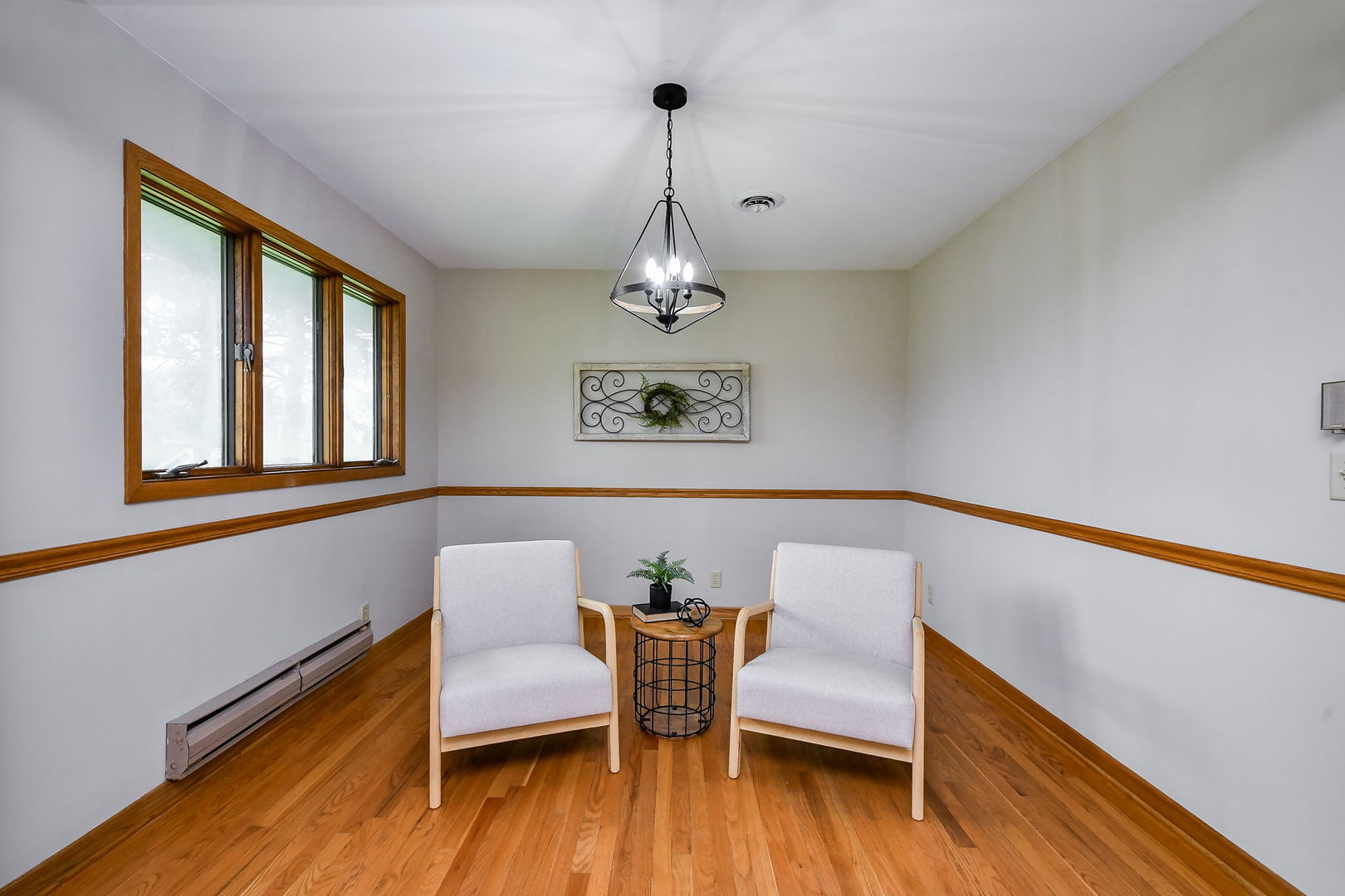 2S557 Bliss Road