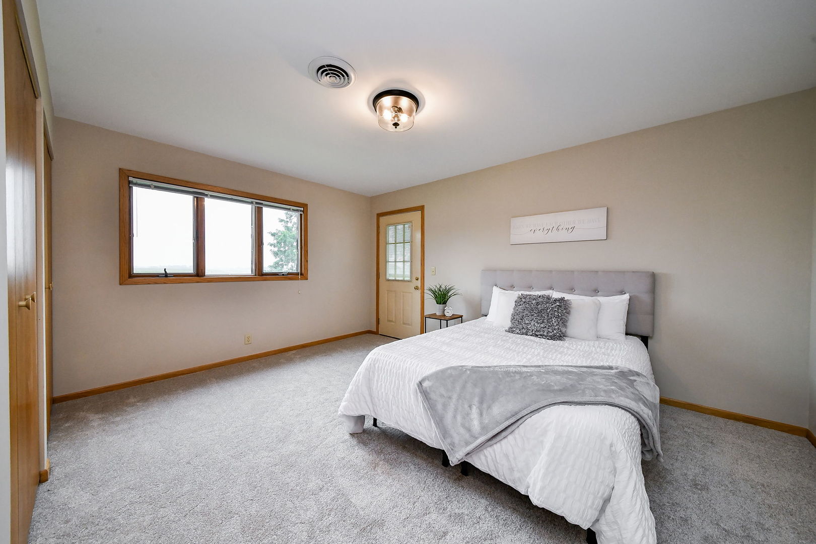 2S557 Bliss Road