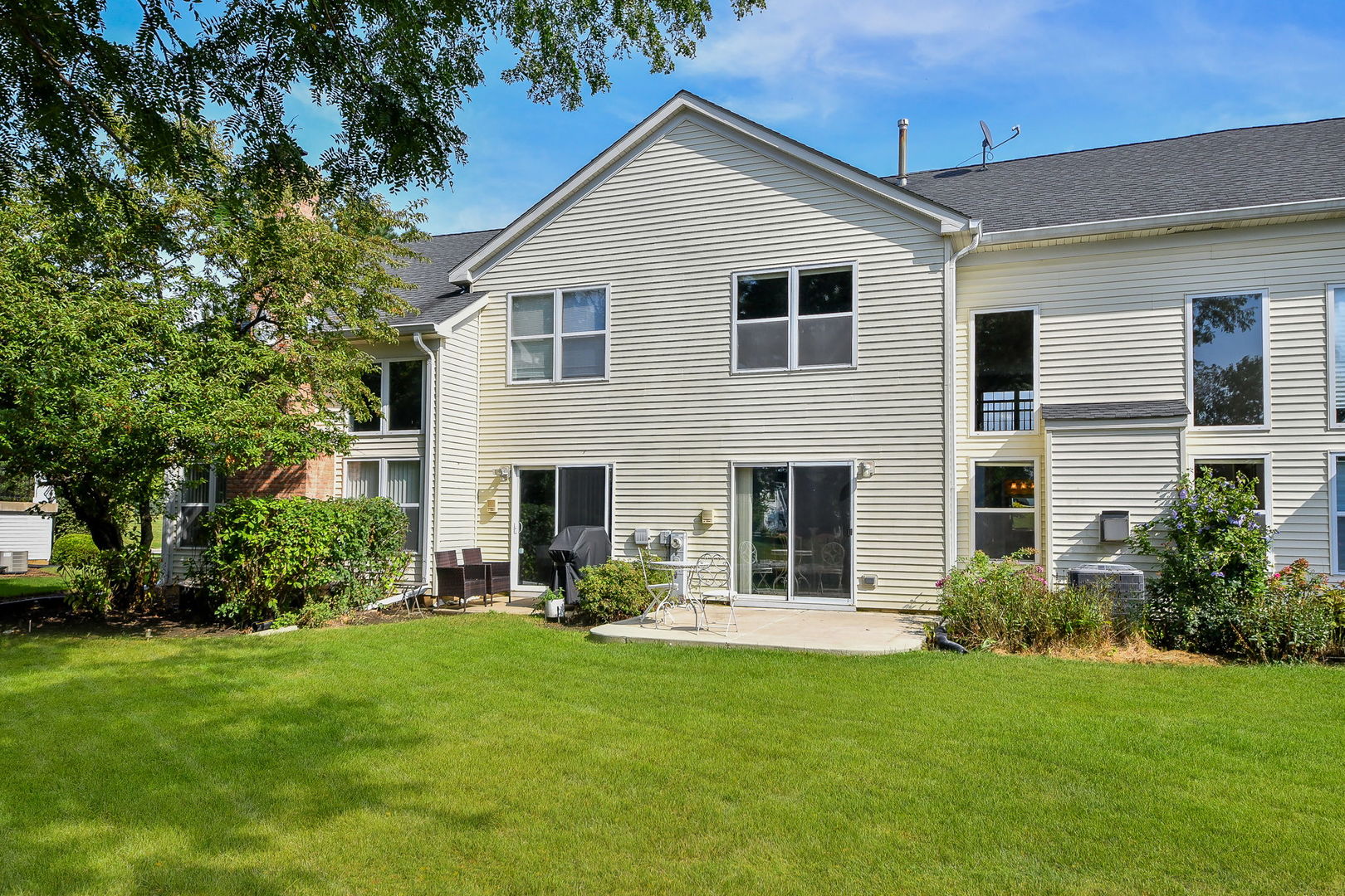 1004 Charlestowne Drive