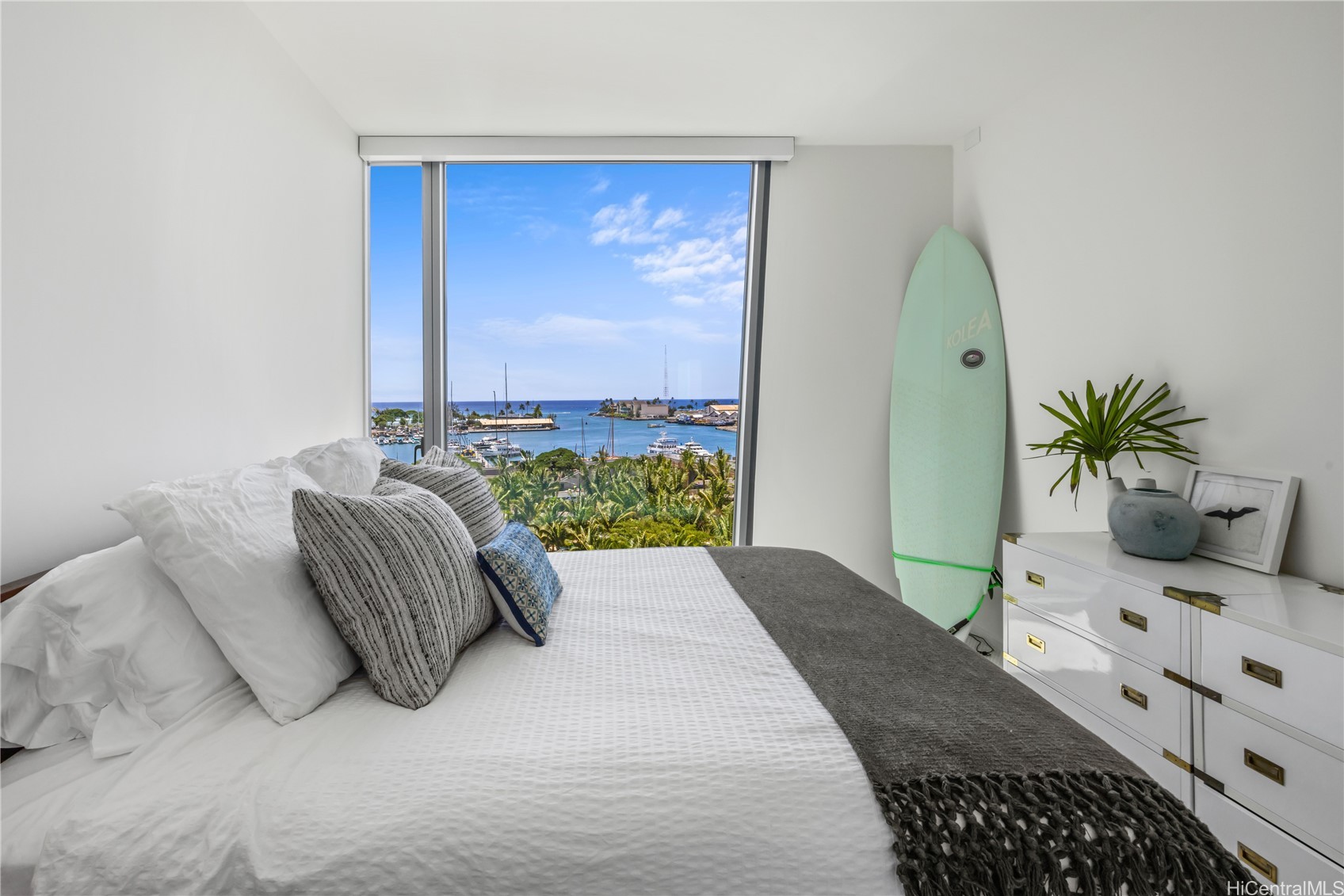 1000 Auahi Street 701