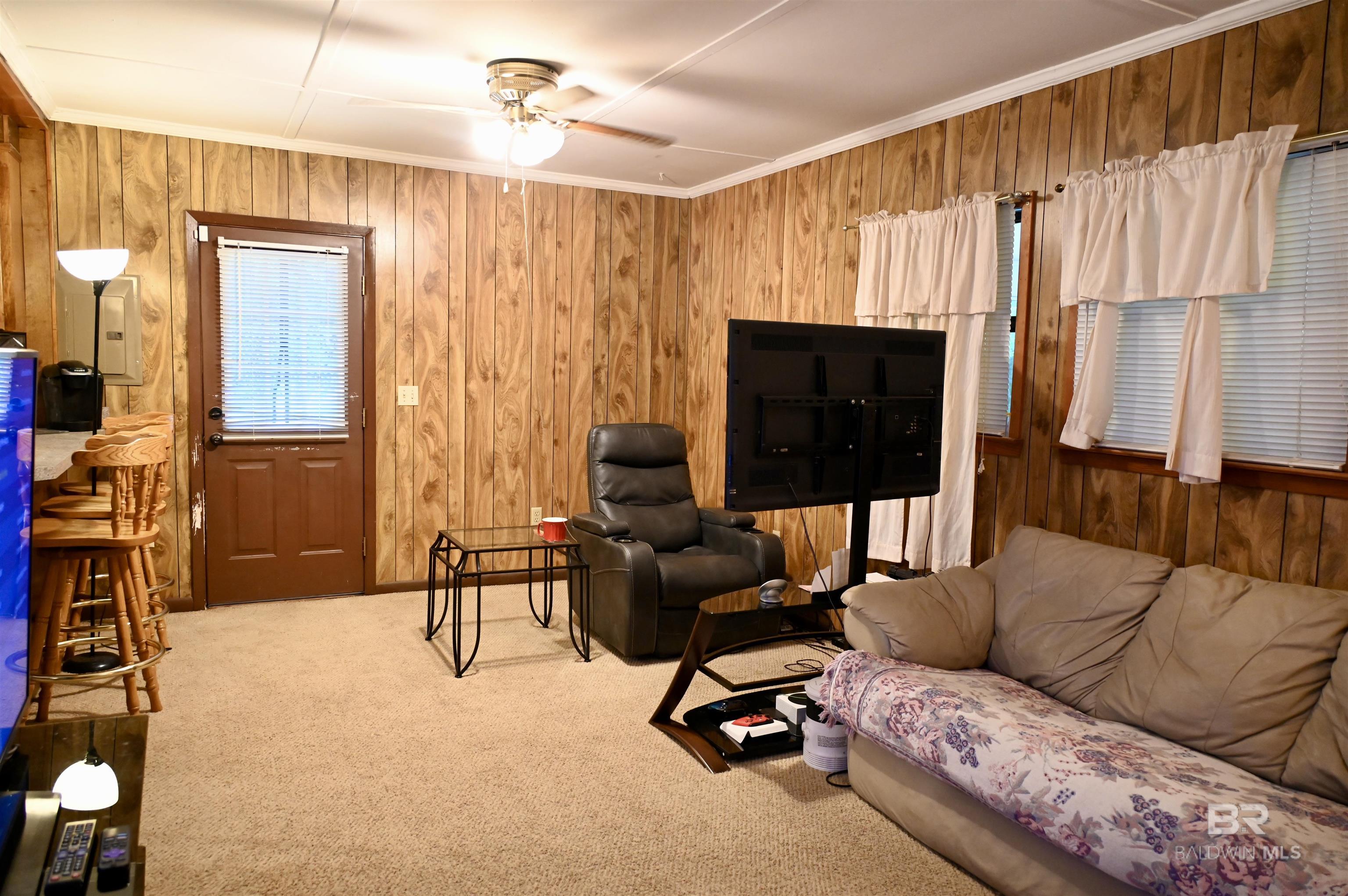 2300 Wolf Log Road