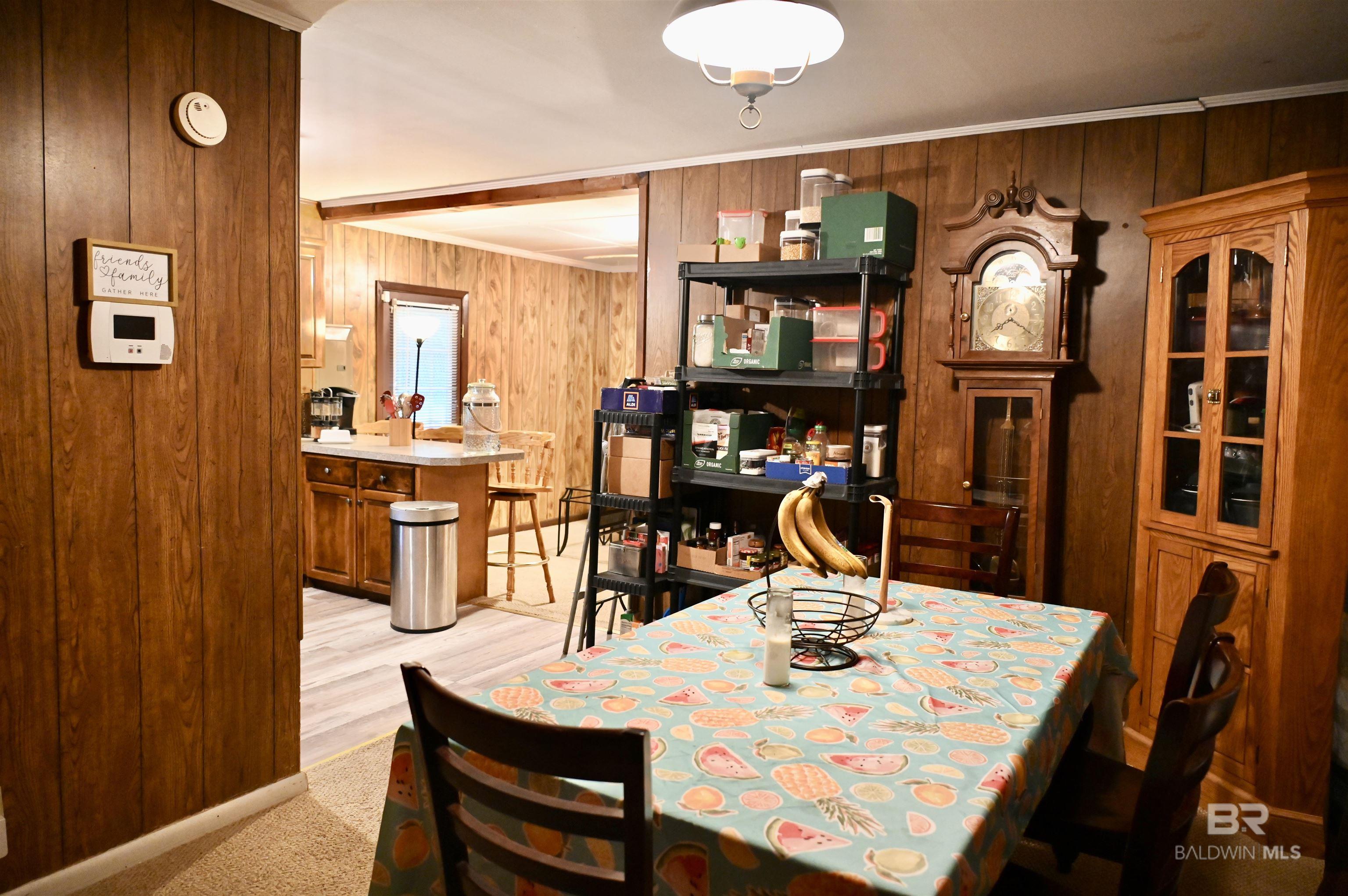2300 Wolf Log Road