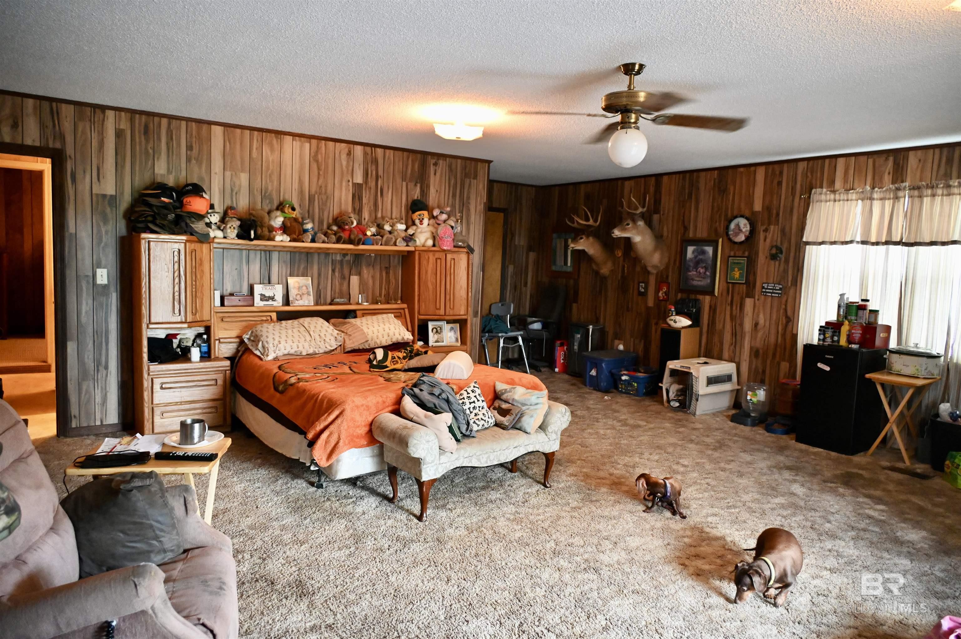 2300 Wolf Log Road
