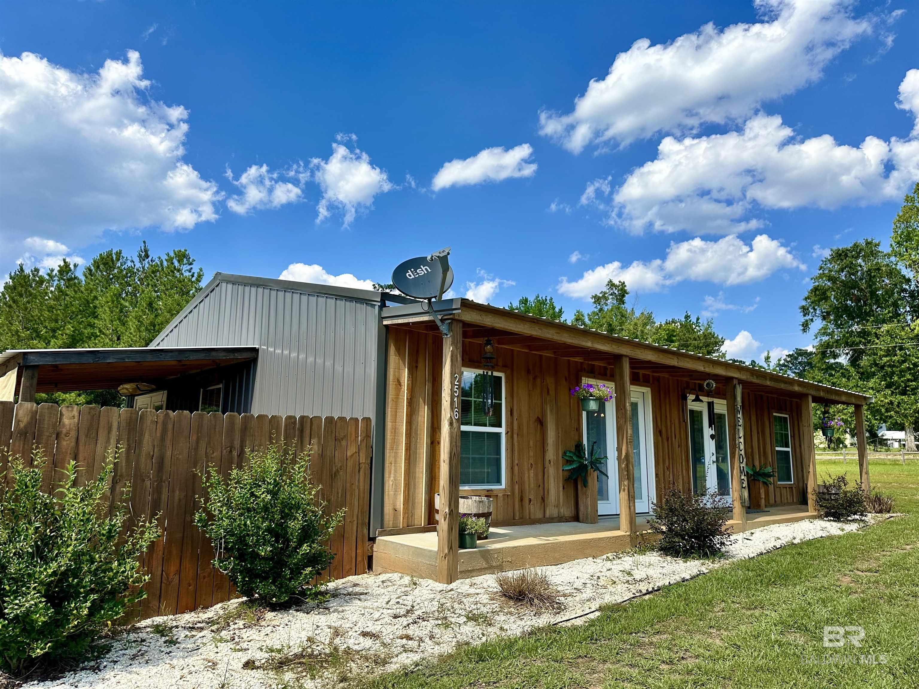 2516 Wolf Log Road