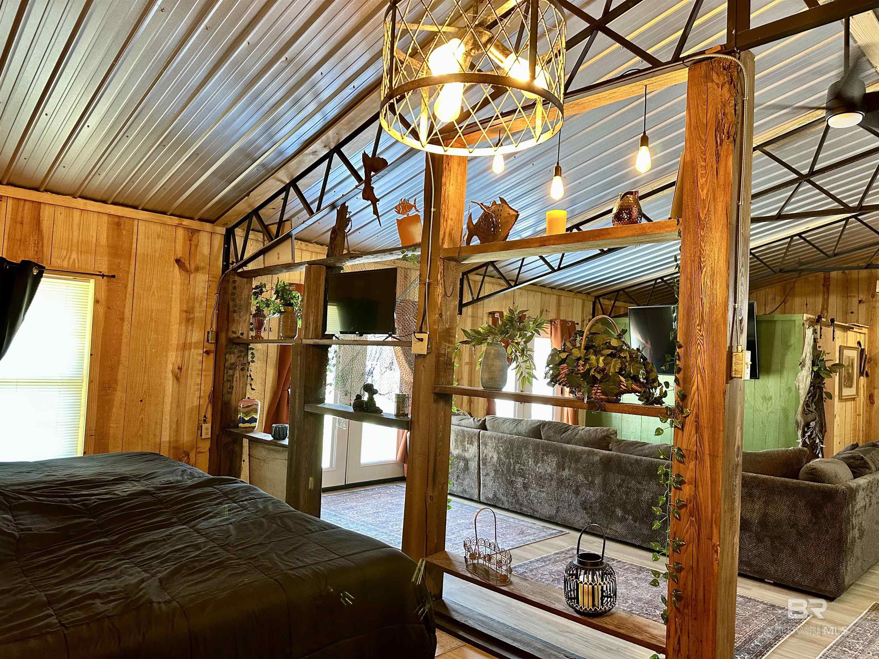 2516 Wolf Log Road