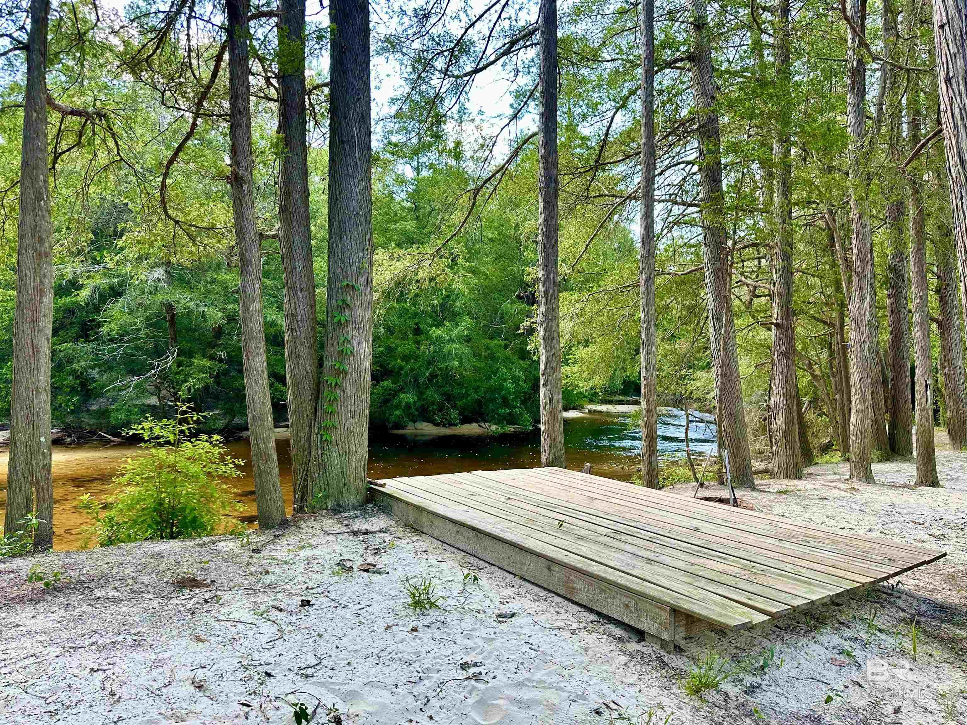 2516 Wolf Log Road
