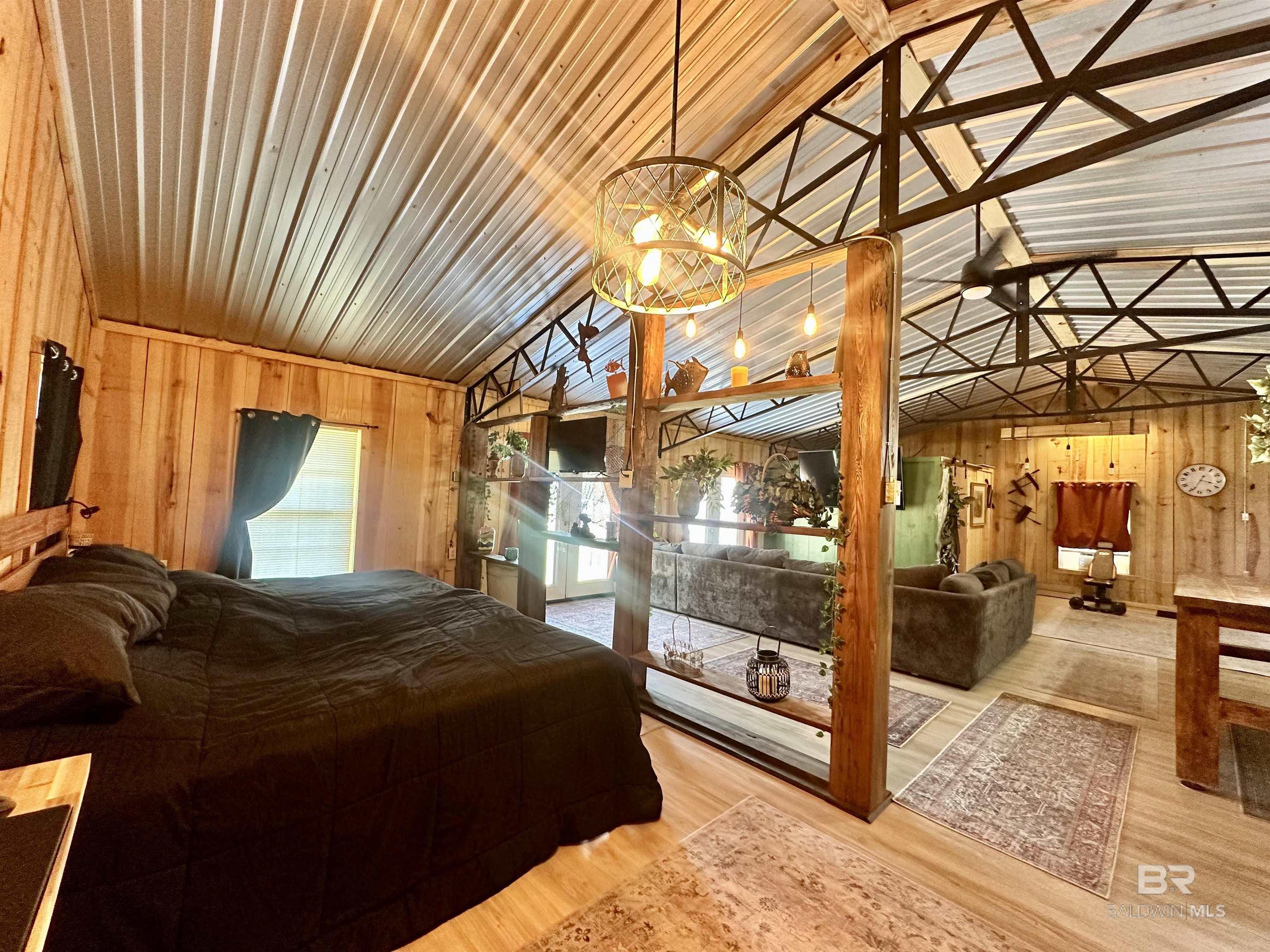 2516 Wolf Log Road