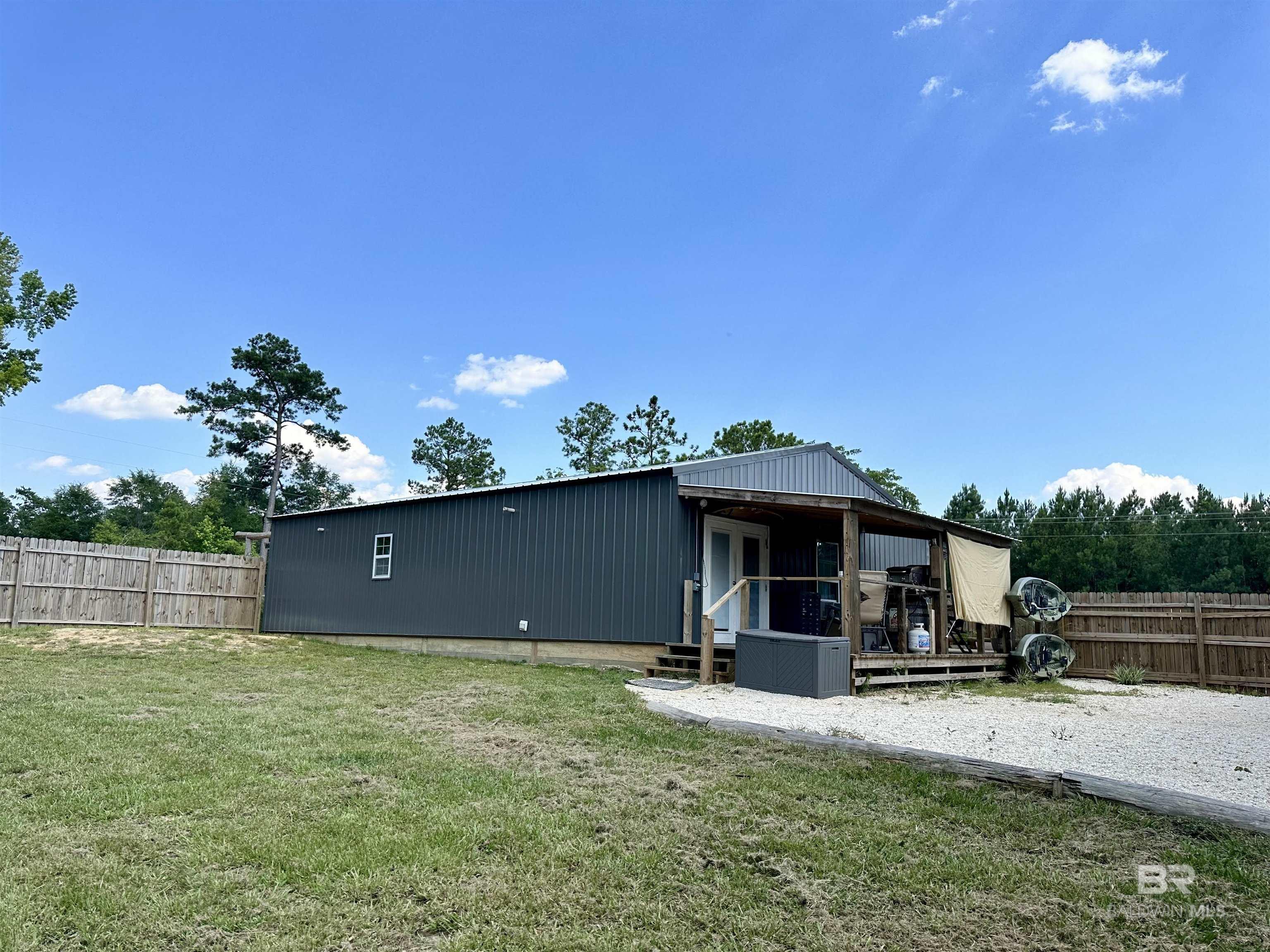 2516 Wolf Log Road