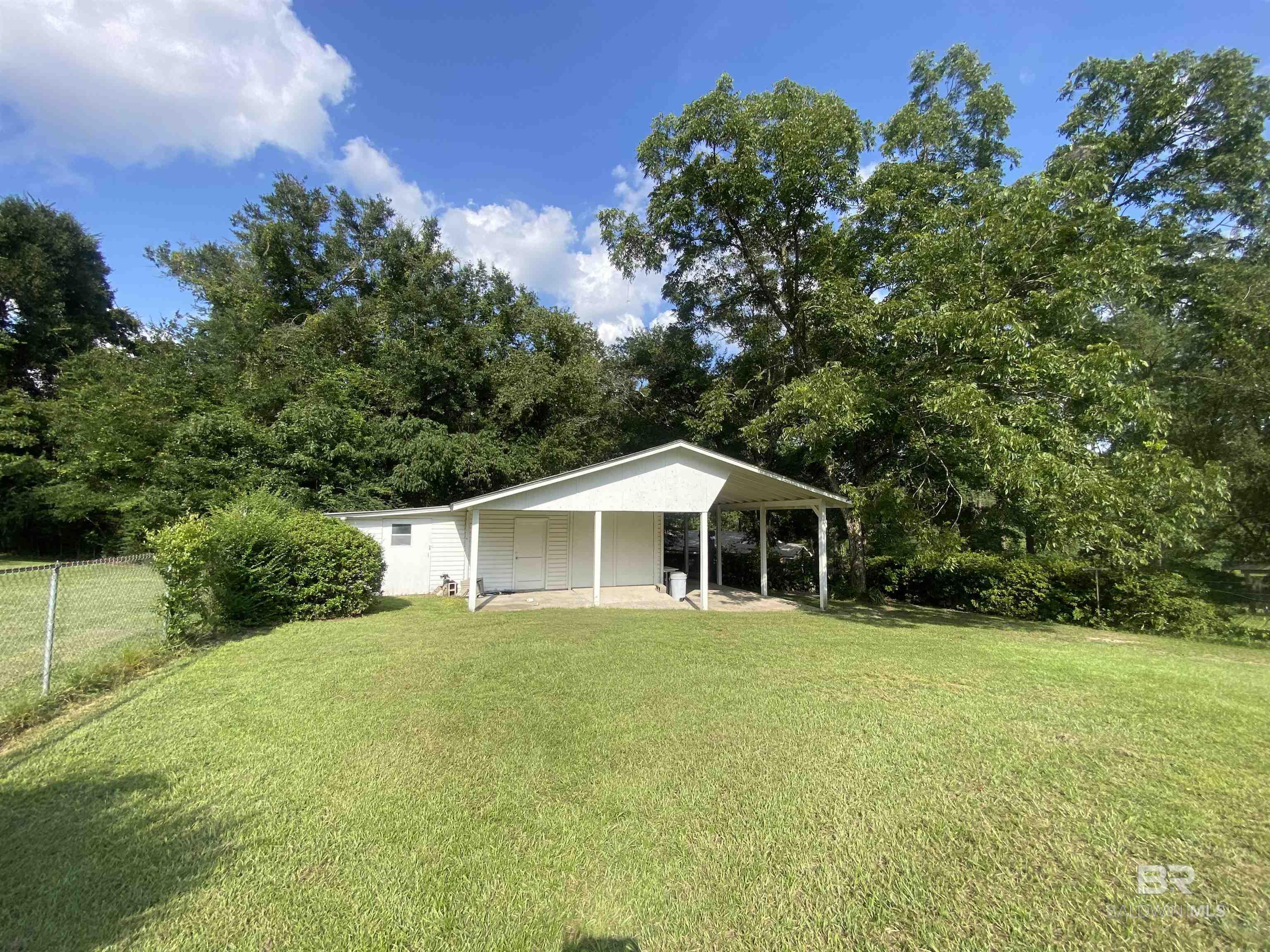 404 N Forest Hill Drive