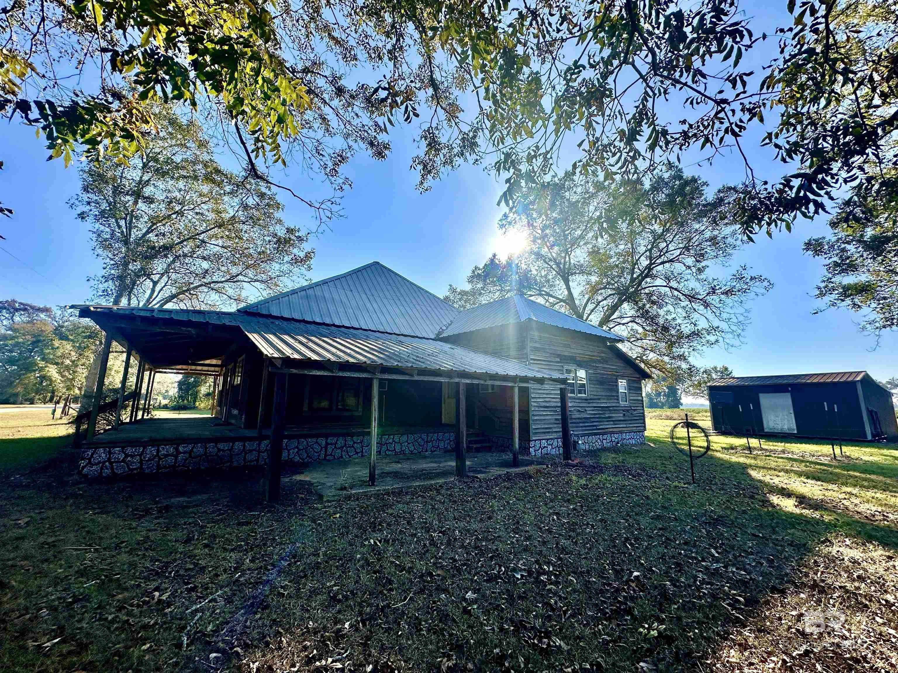 21220 County Road 6