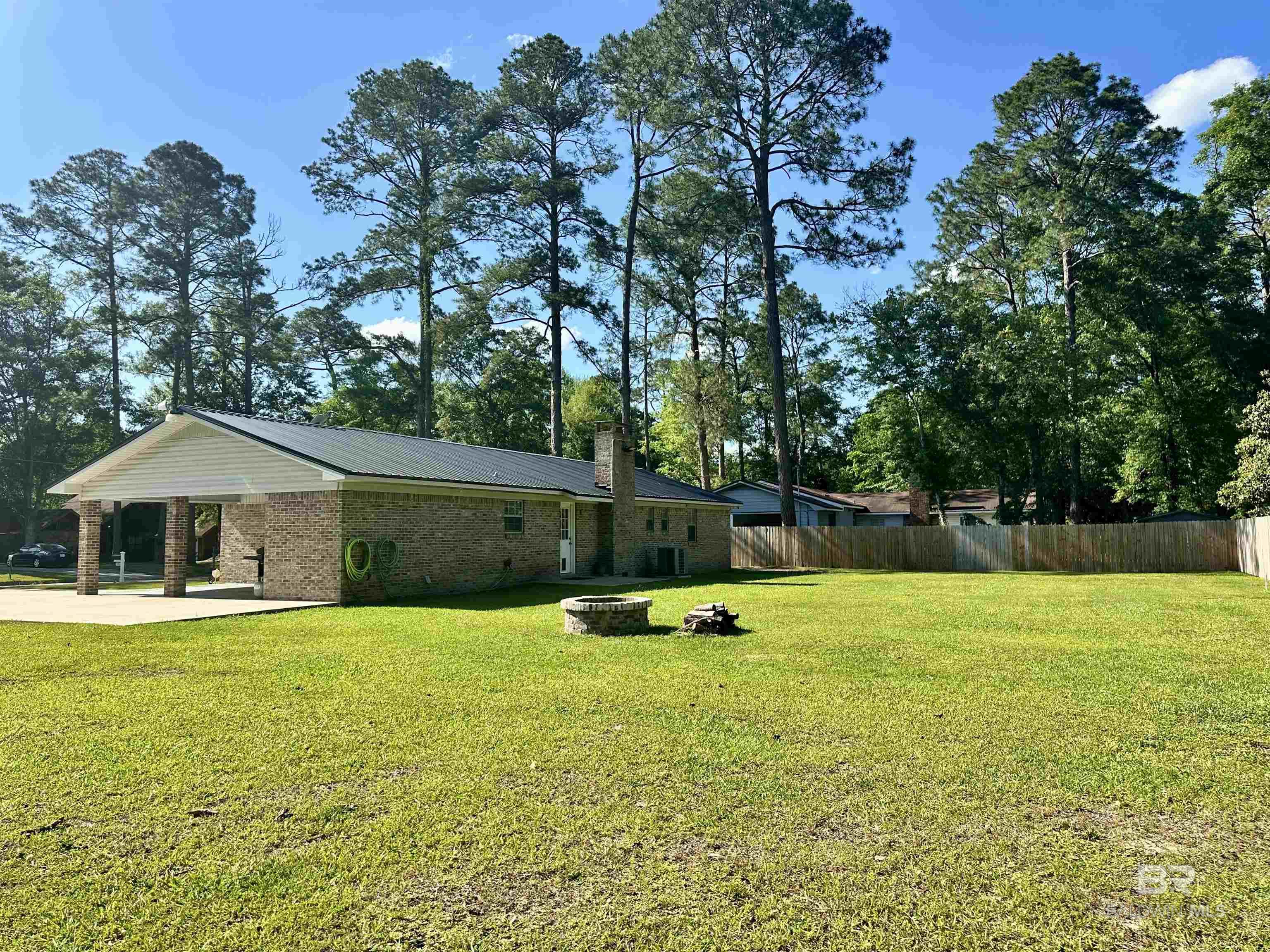 1612 Brookwood Drive